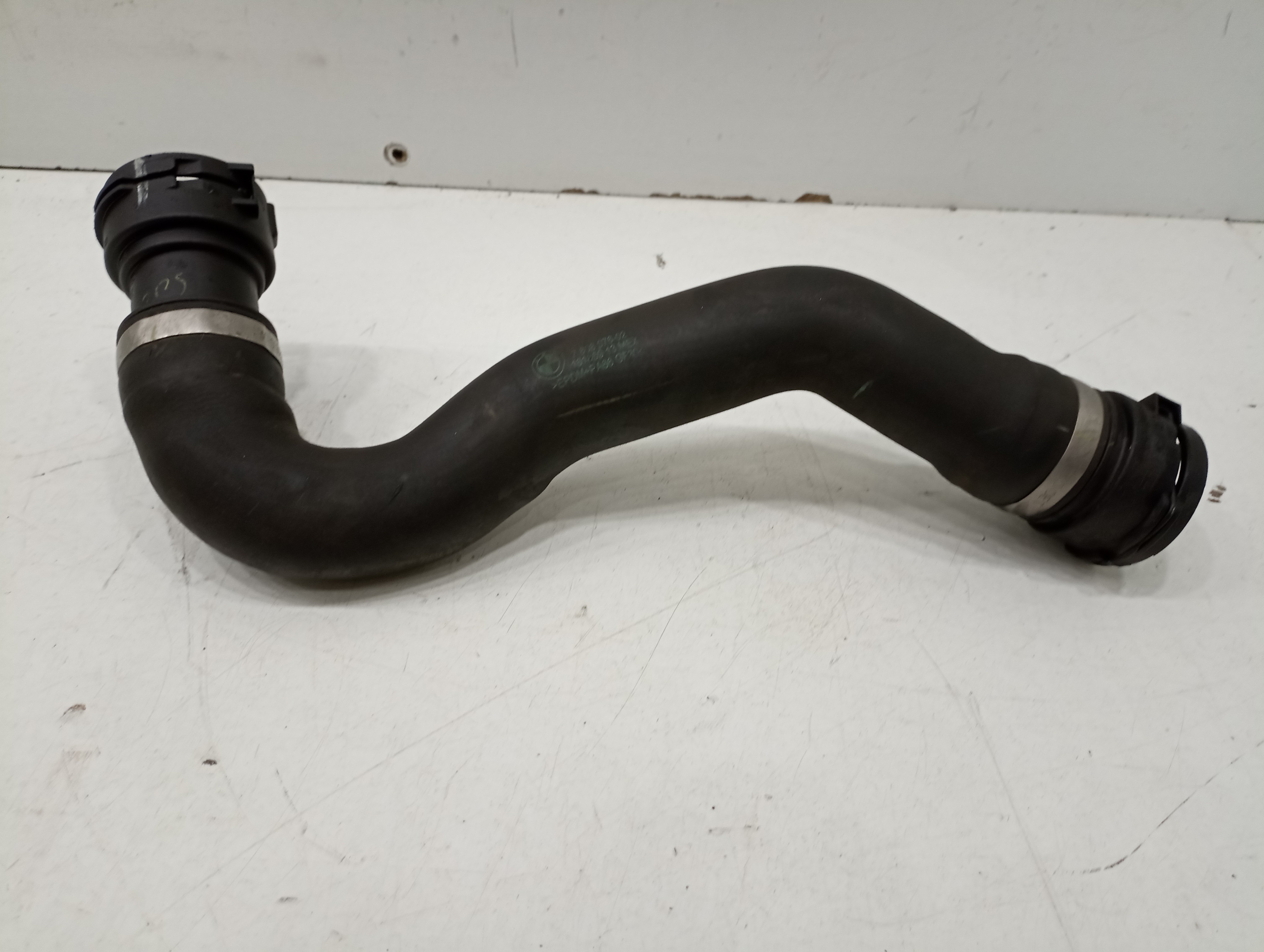 Tubo de Água BMW X6 (E71, E72) | 07 - 14 Imagem-3