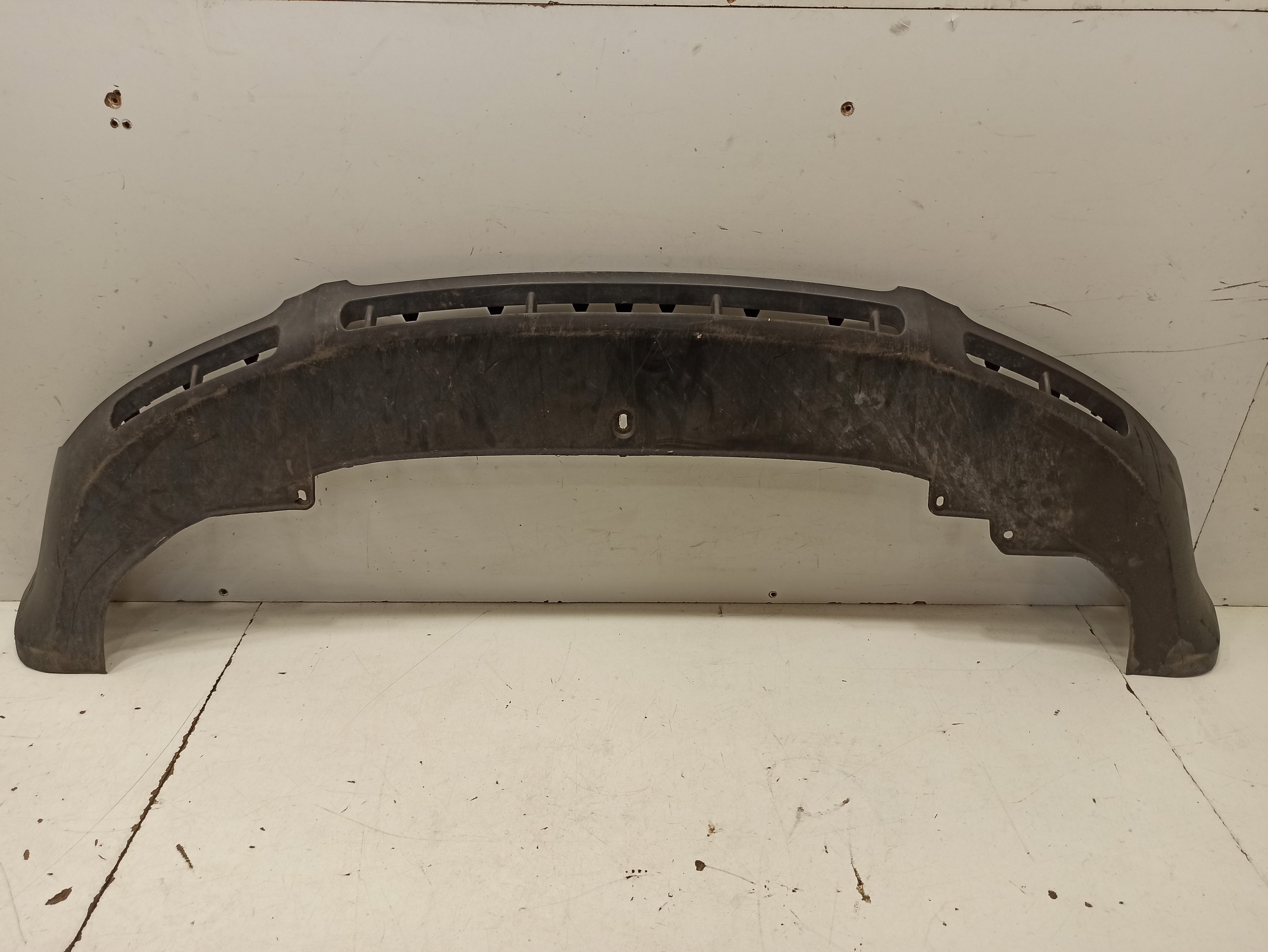 Spoiler de para-choques VOLKSWAGEN PASSAT Variant (3B6) | 00 - 05 Imagem-1