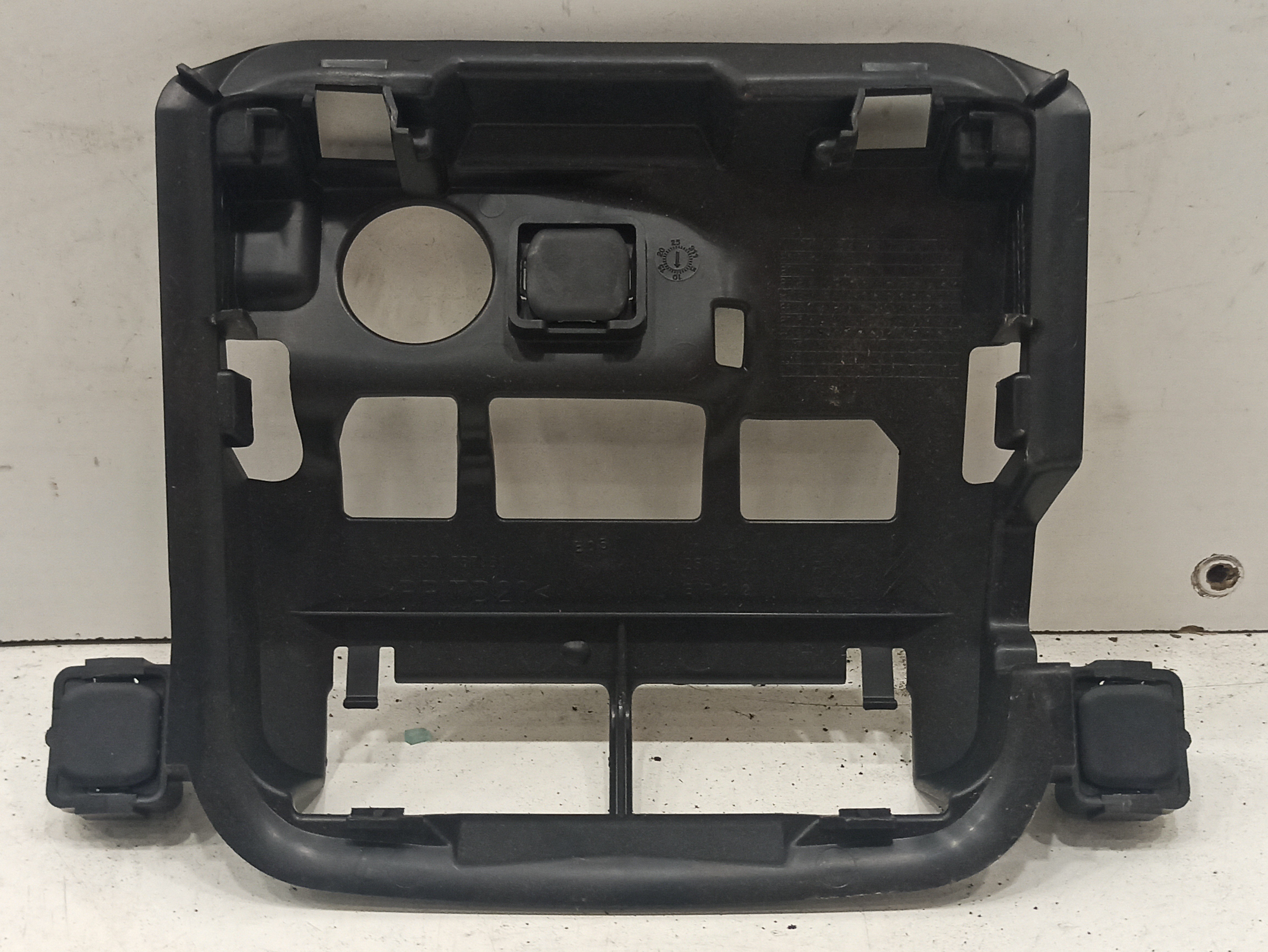 Acabamento Interior PEUGEOT 208 I (CA_, CC_) | 12 - 