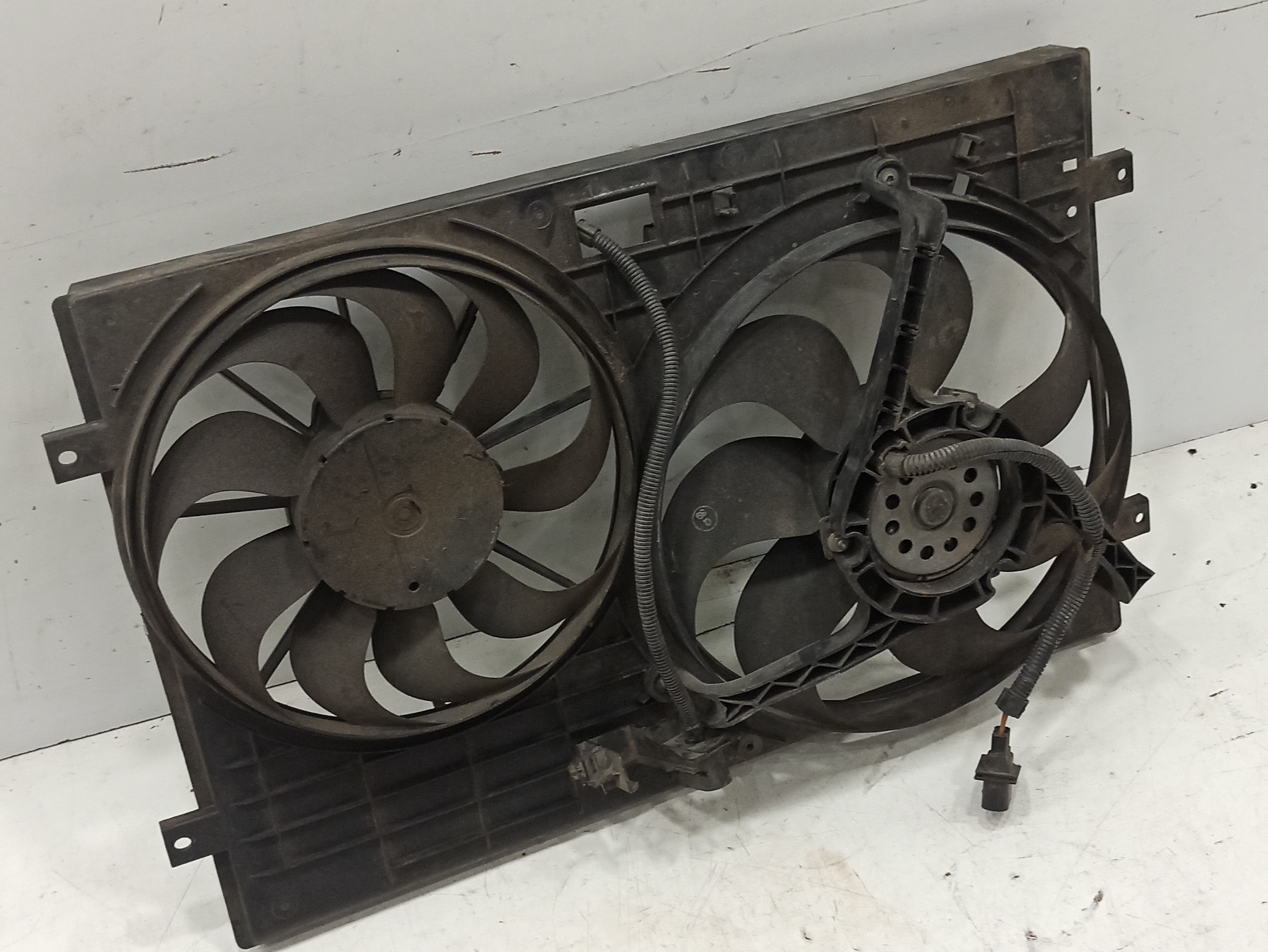 Termo ventiladores VOLKSWAGEN POLO (9N_) | 01 - 14 Imagem-3
