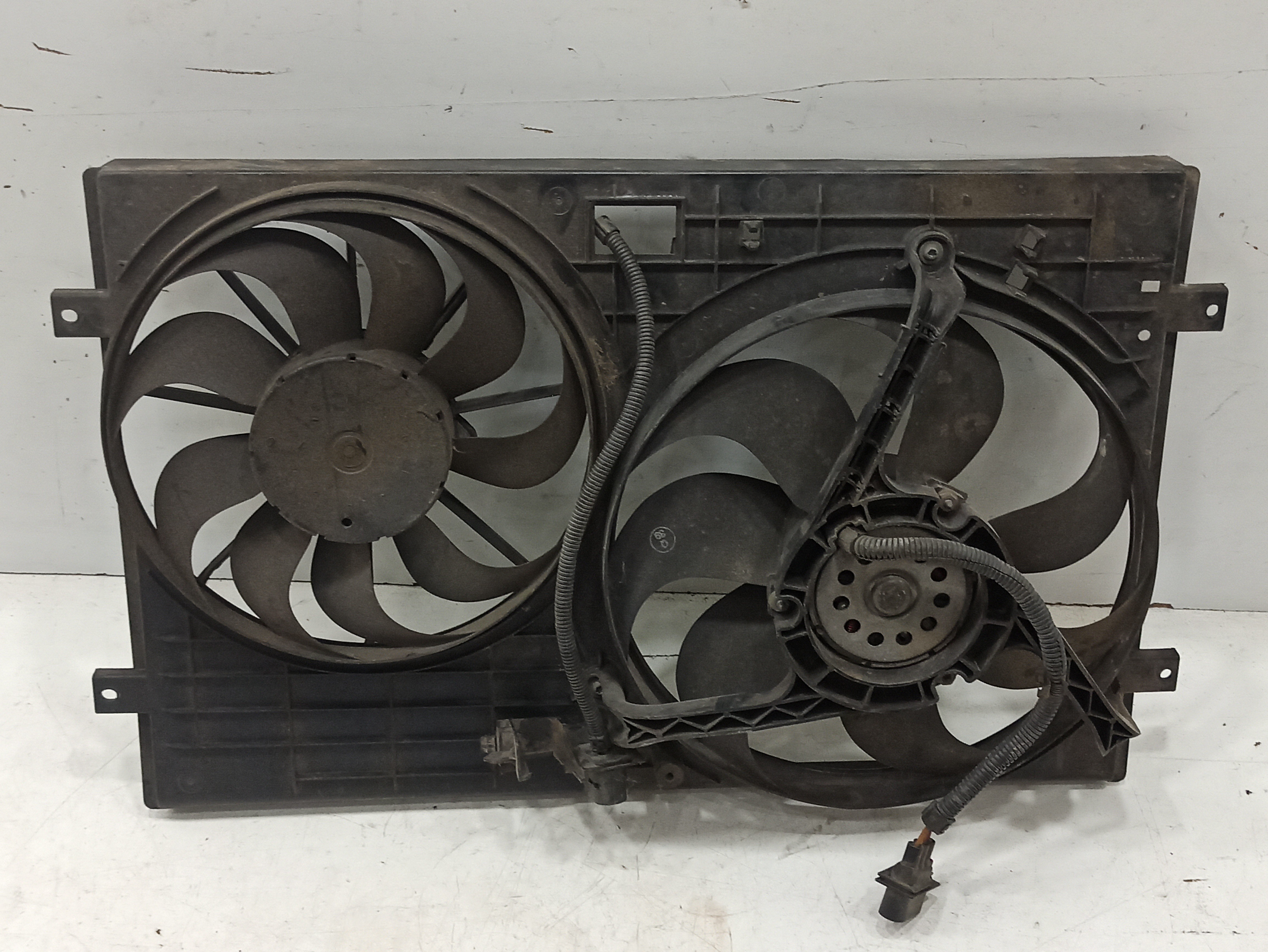 Termo ventiladores VOLKSWAGEN POLO (9N_) | 01 - 14 Imagem-2