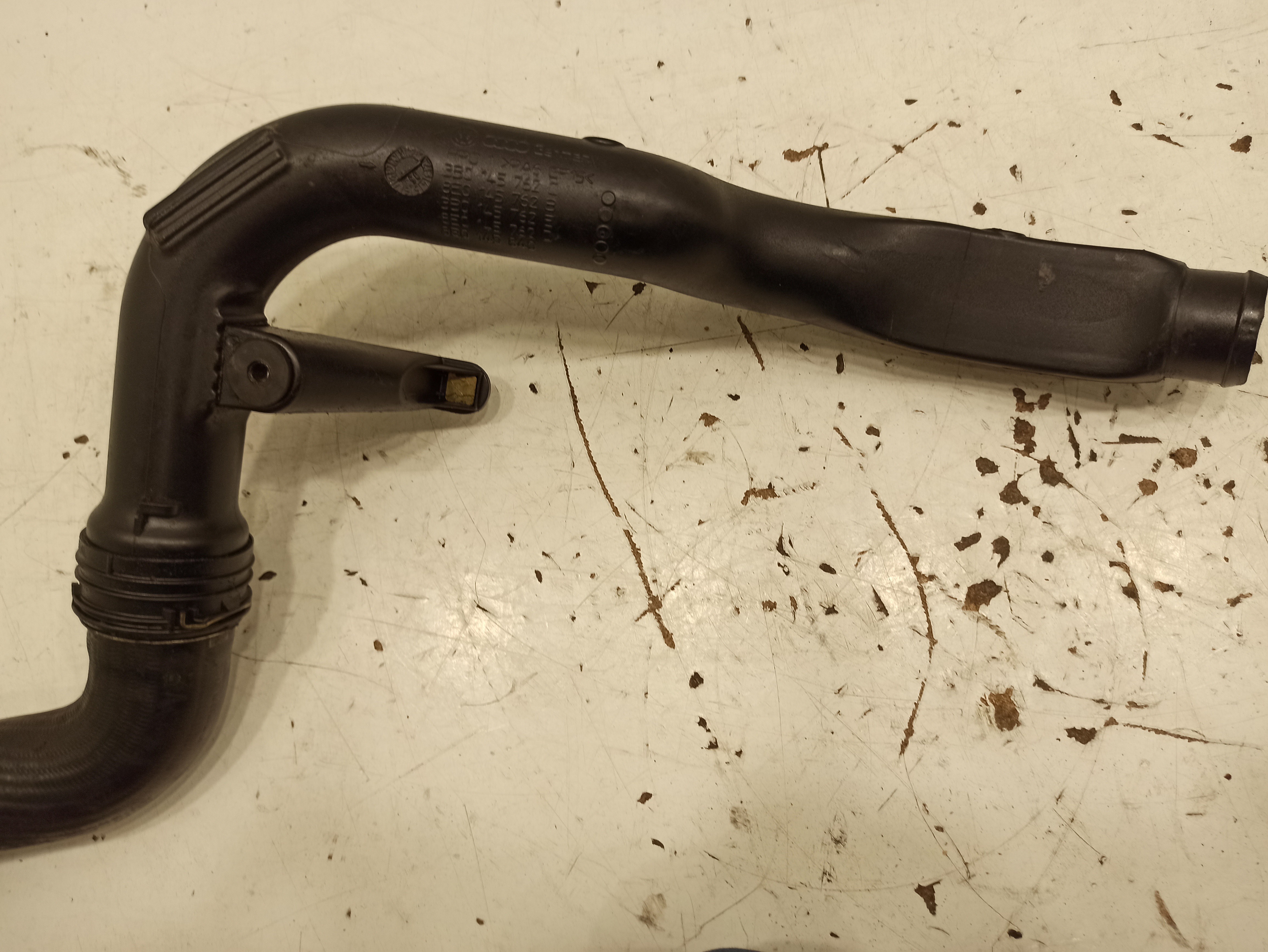 Tubagem do Intercooler AUDI A4 Avant (8ED, B7) | 04 - 08 Imagem-1