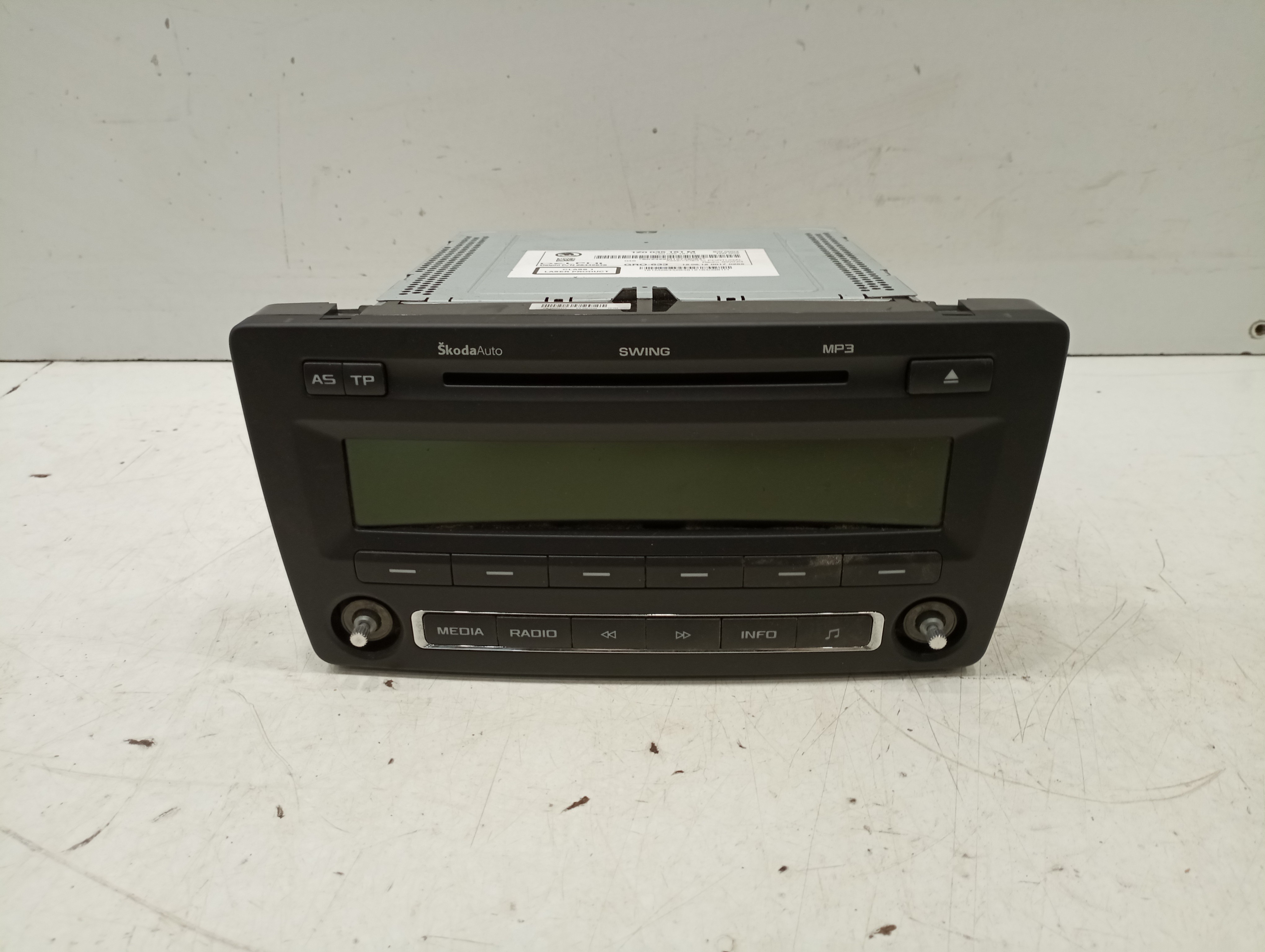 Auto-Rádio SKODA OCTAVIA II (1Z3) | 04 - 13