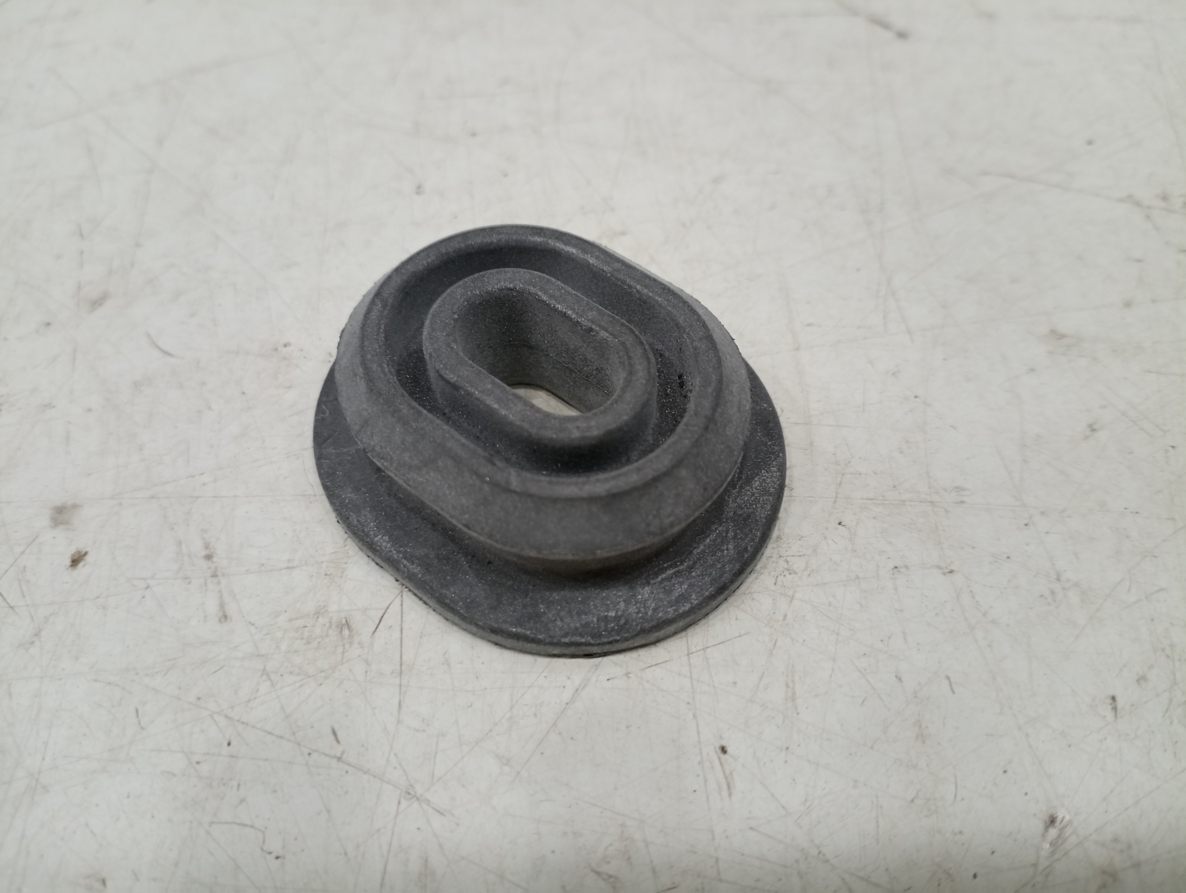 Suporte de radiador AUDI A4 (8EC, B7) | 04 - 08