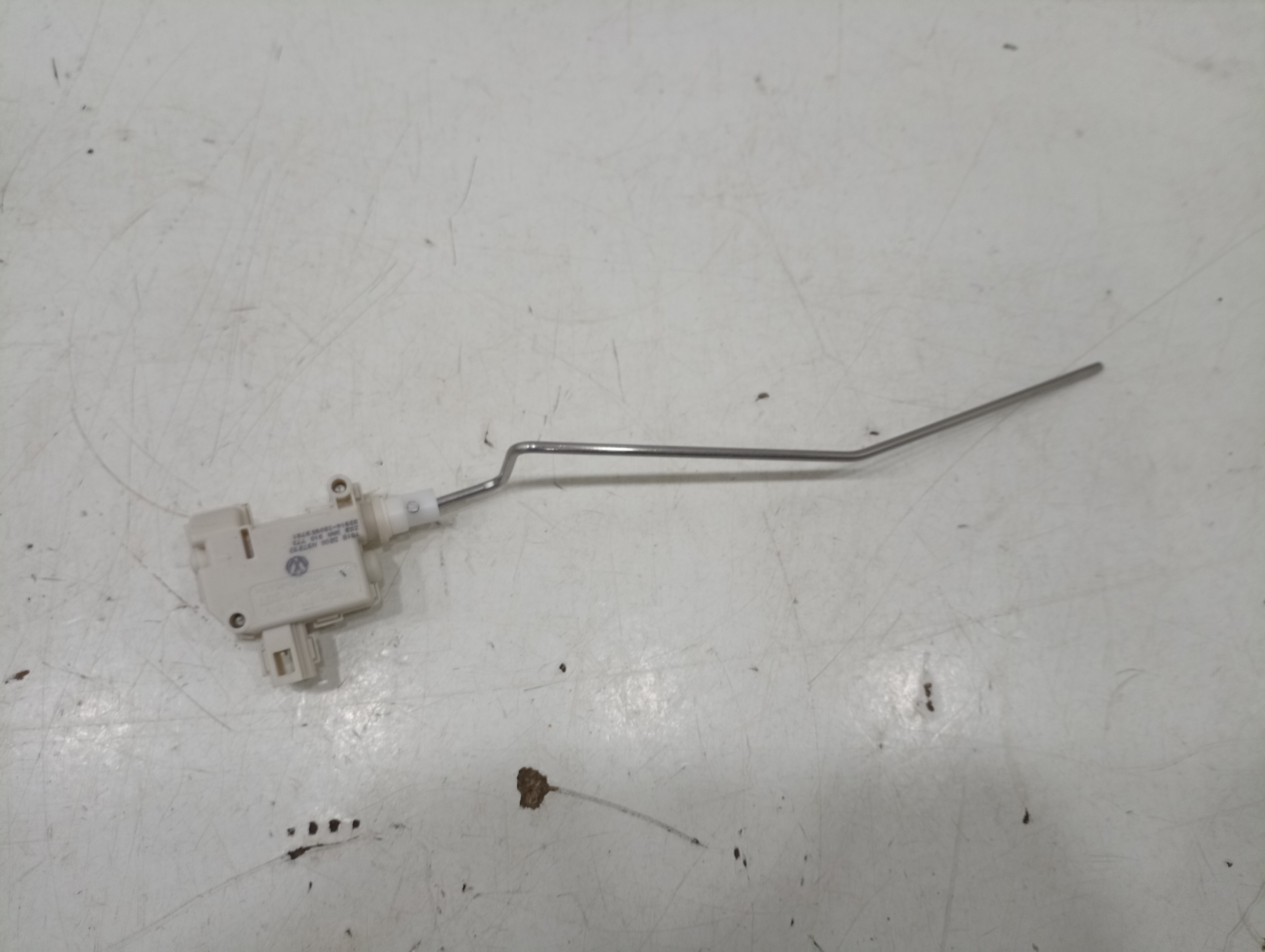 Fecho de deposito de combustível VOLKSWAGEN PASSAT Variant (365) | 10 - 15