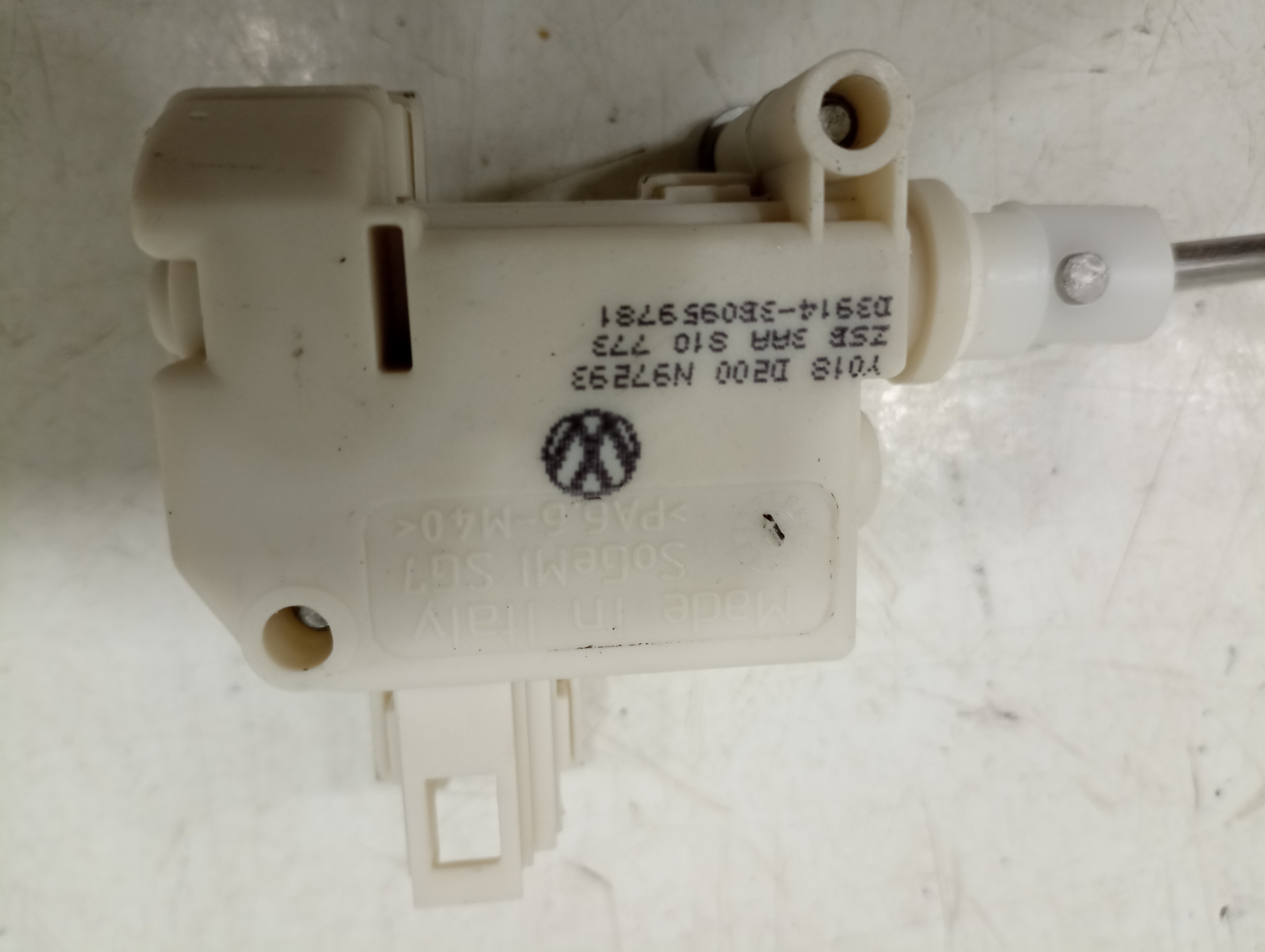 Fecho de deposito de combustível VOLKSWAGEN PASSAT Variant (365) | 10 - 15 Imagem-1