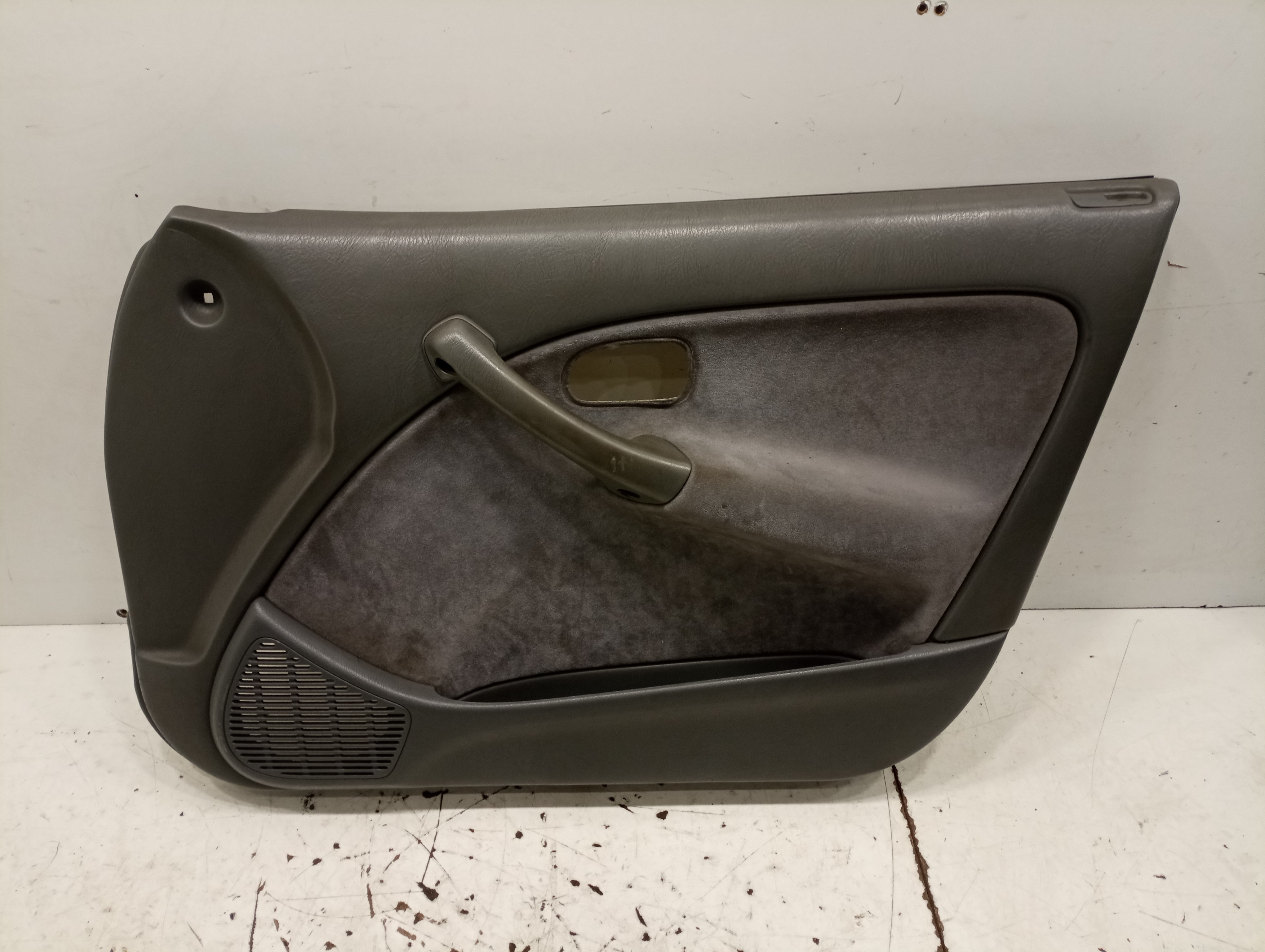 Quartela de porta frente direita HONDA CIVIC VI Fastback (MA, MB) | 94 - 01