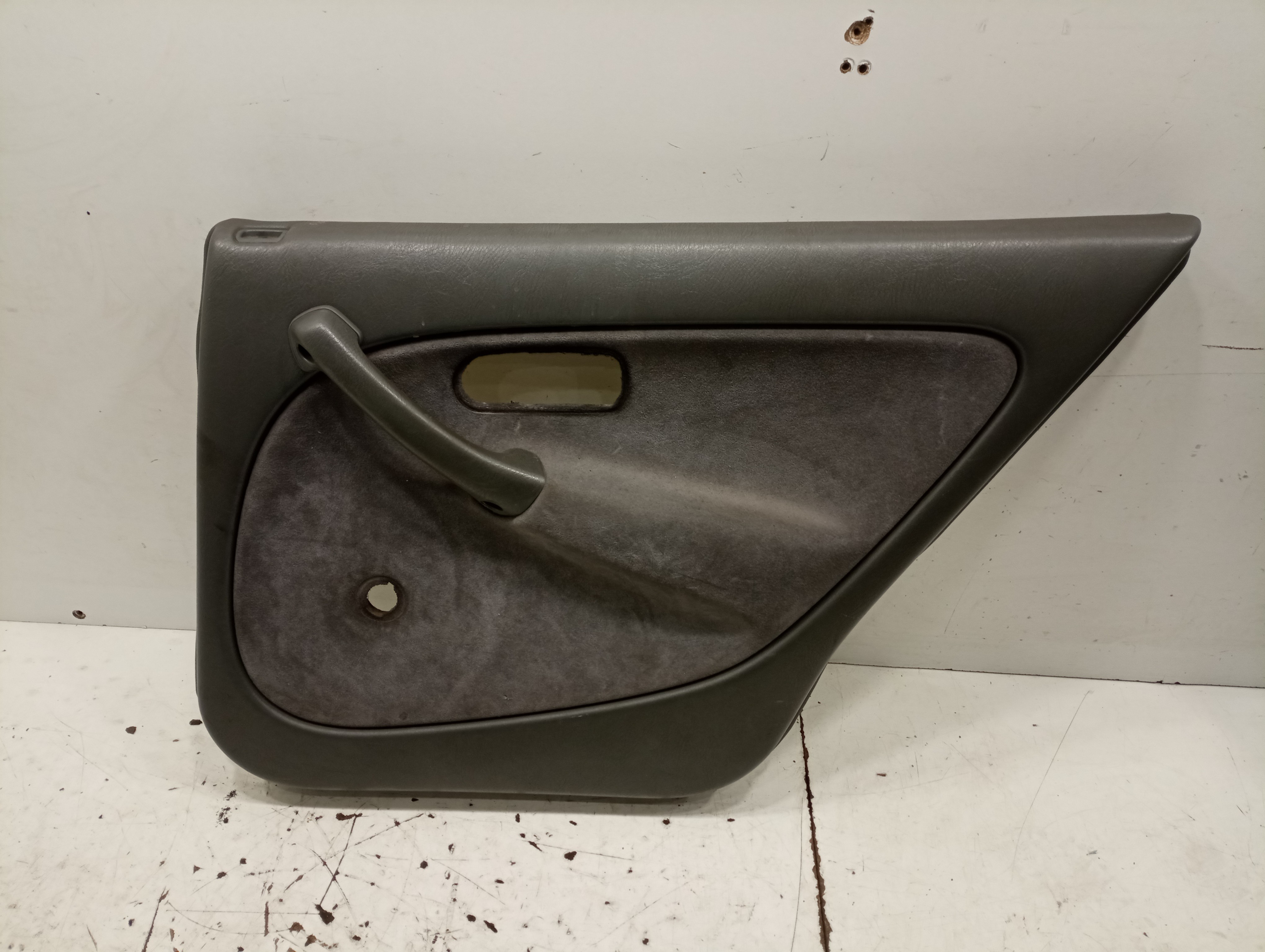Quartela de porta trás direita HONDA CIVIC VI Fastback (MA, MB) | 94 - 01