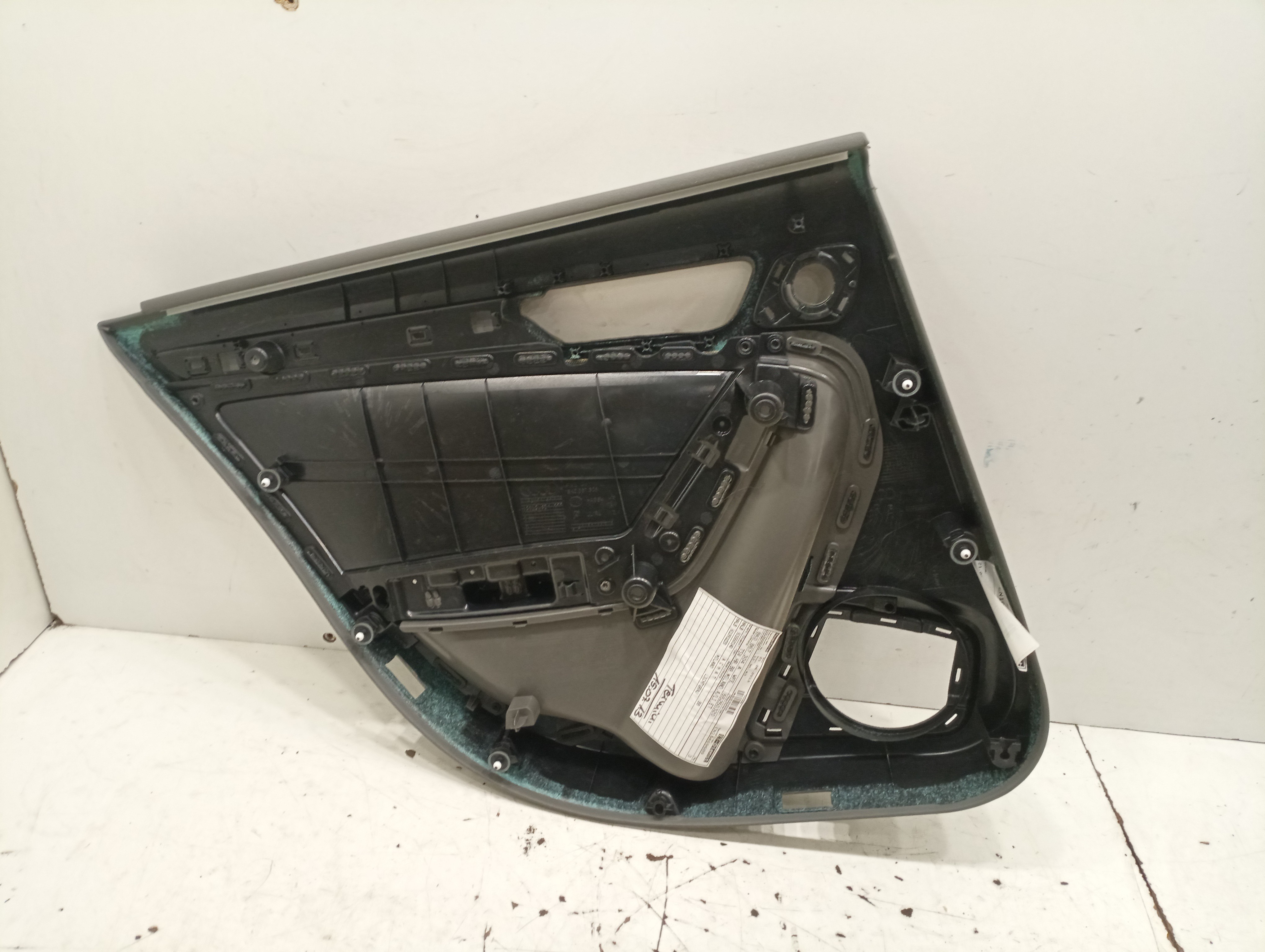 Quartela de porta trás direita AUDI A4 (8K2, B8) | 07 - 15 Imagem-1