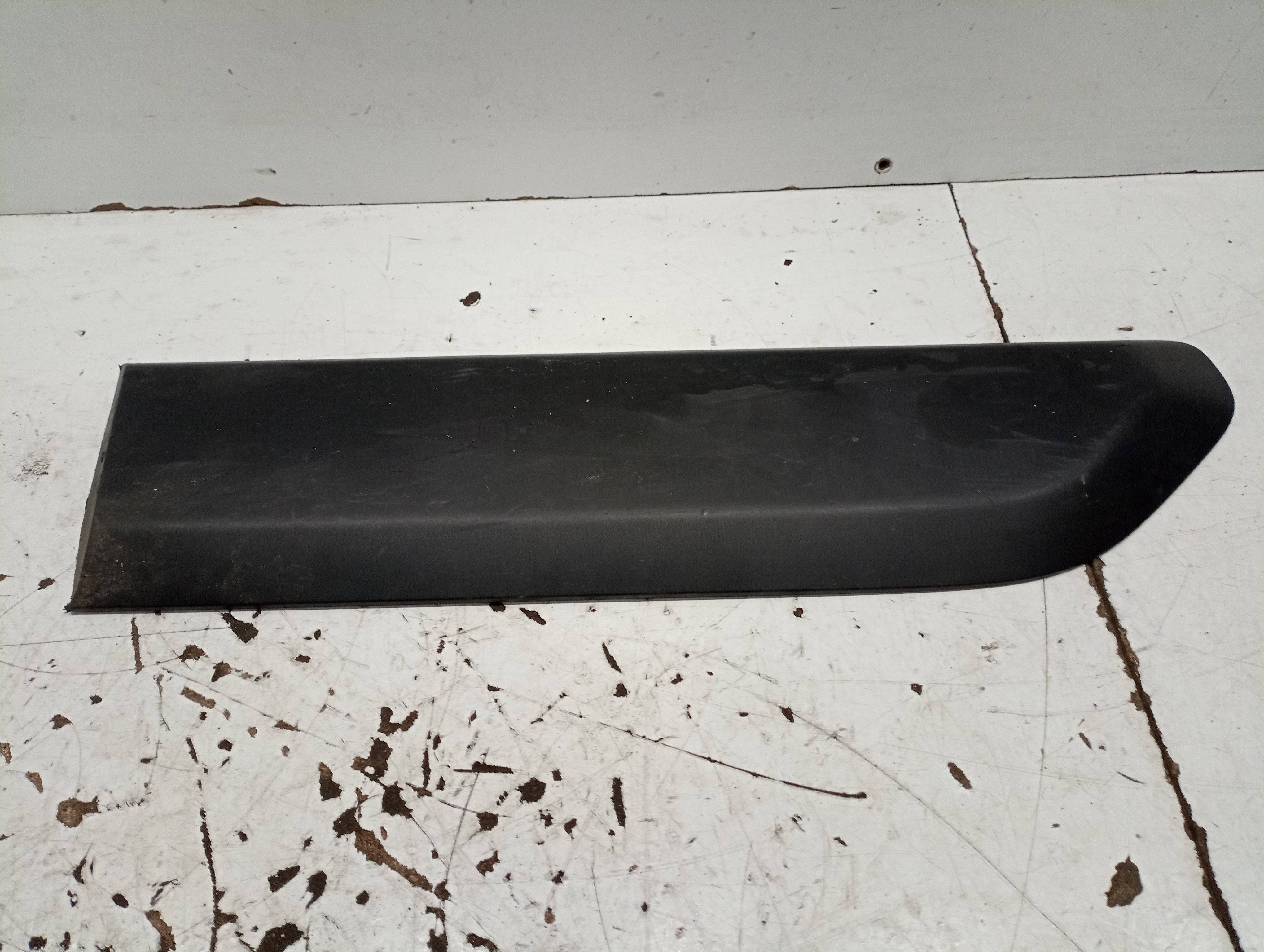 Acabamento exterior CITROEN BERLINGO Caixa (K9) | 18 - 