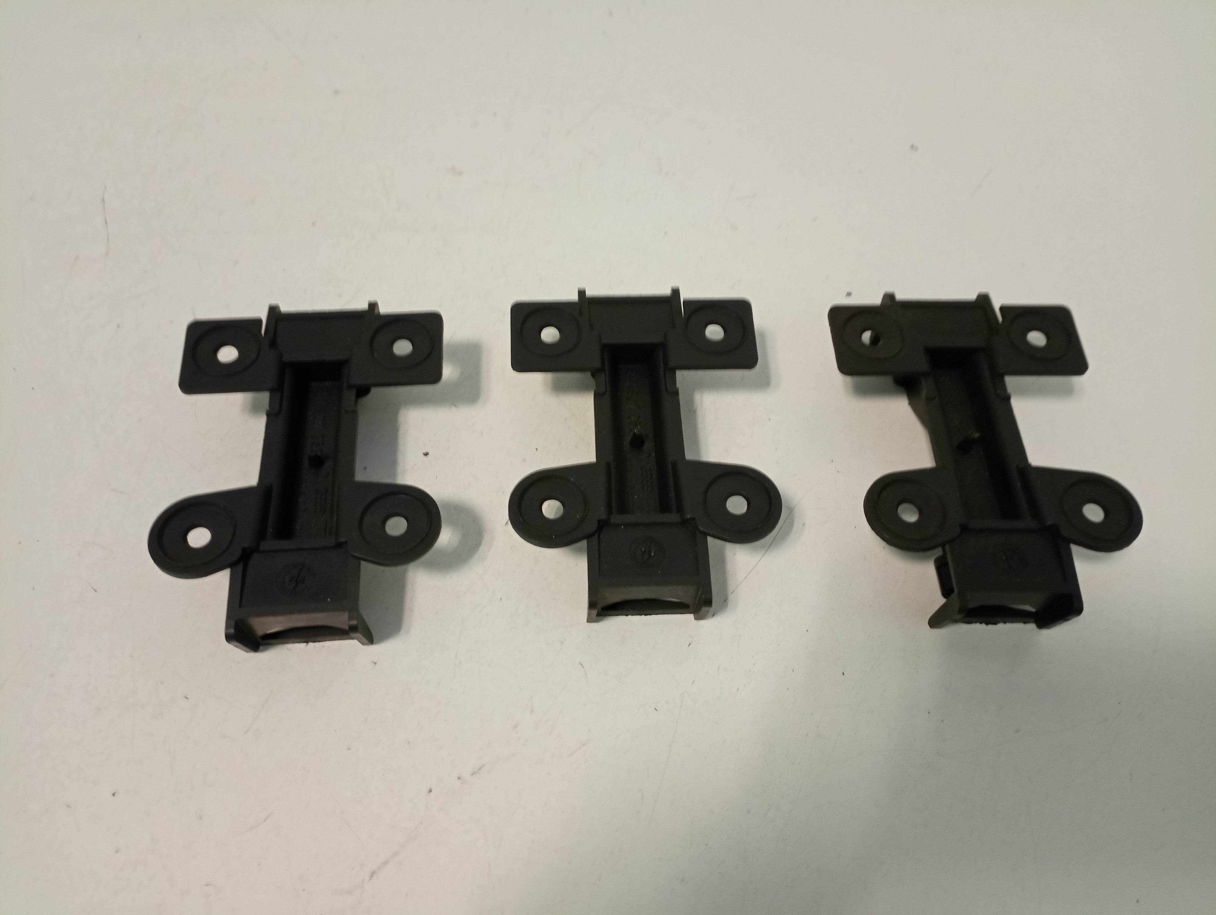Suporte de para-choques AUDI 100 (44, 44Q, C3) | 82 - 91 Imagem-1