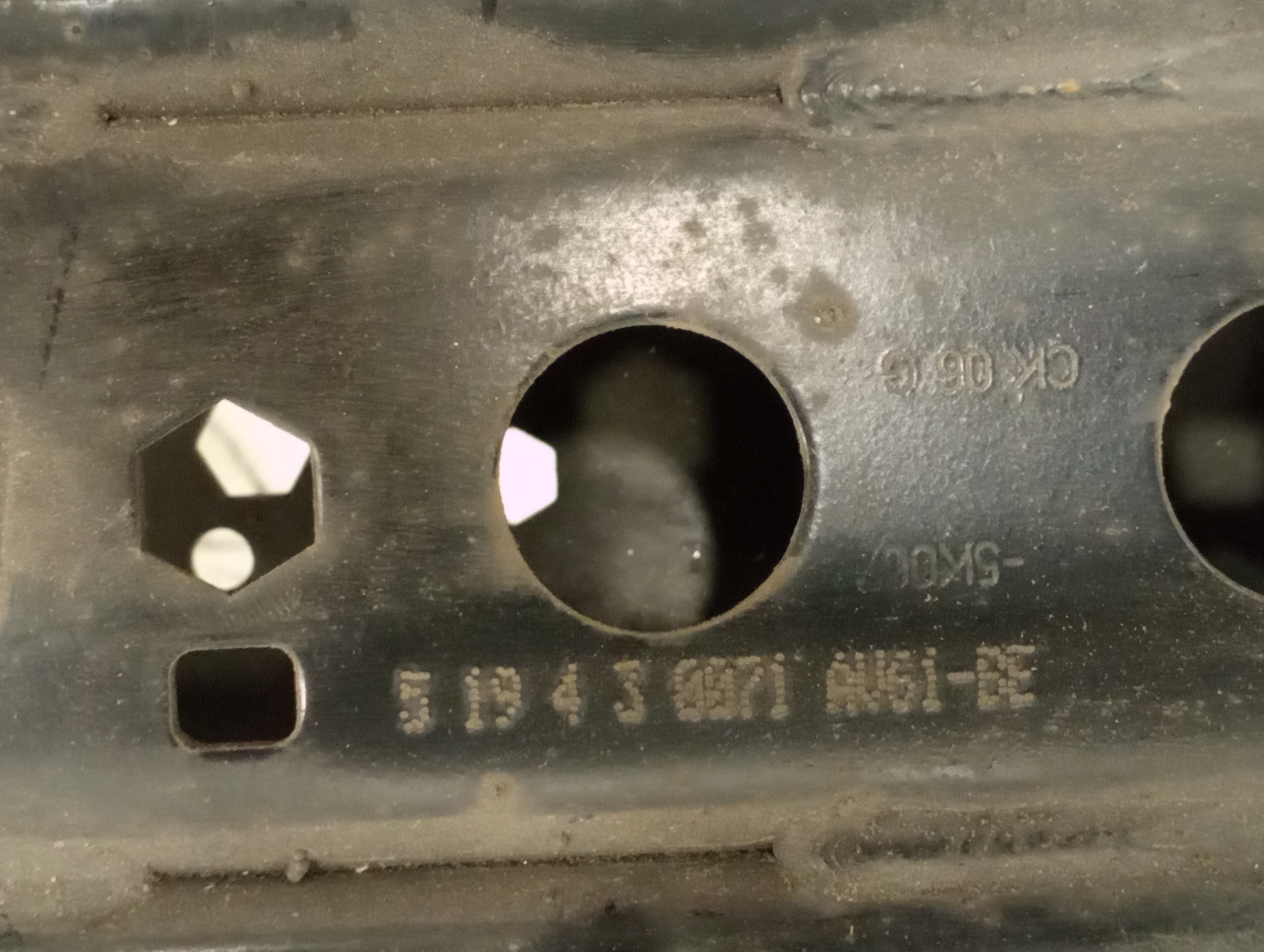 Charriot FORD FOCUS III | 10 -  Imagem-1