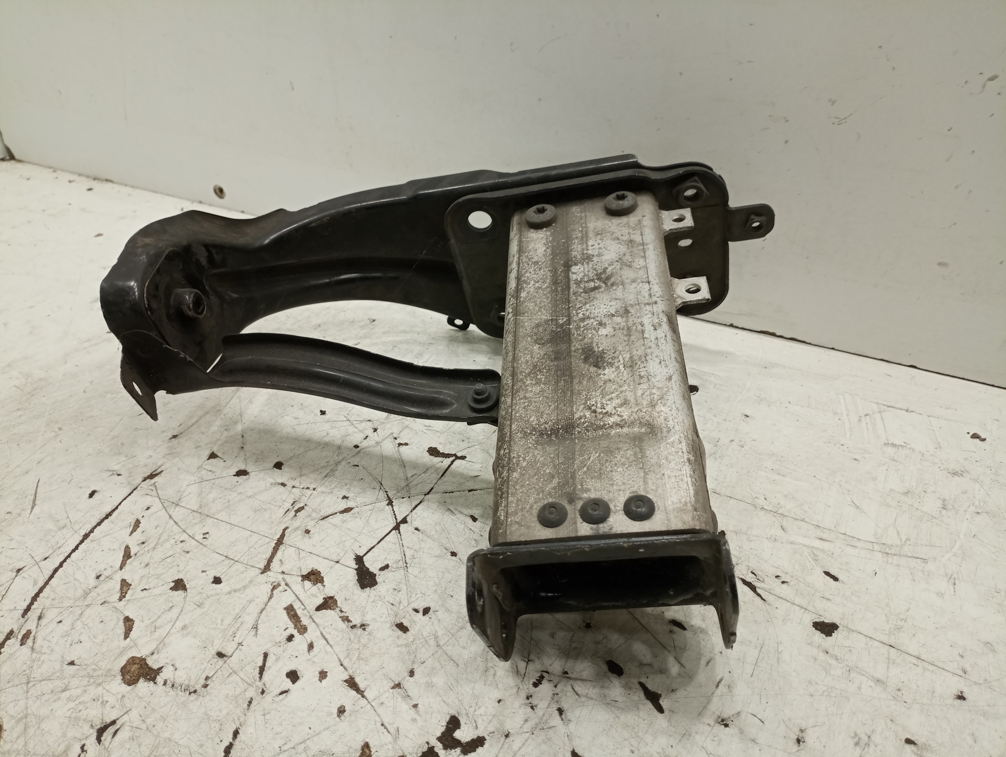 Reforço do para-choques Frente MERCEDES-BENZ E-CLASS (W211) | 02 - 09 Imagem-2