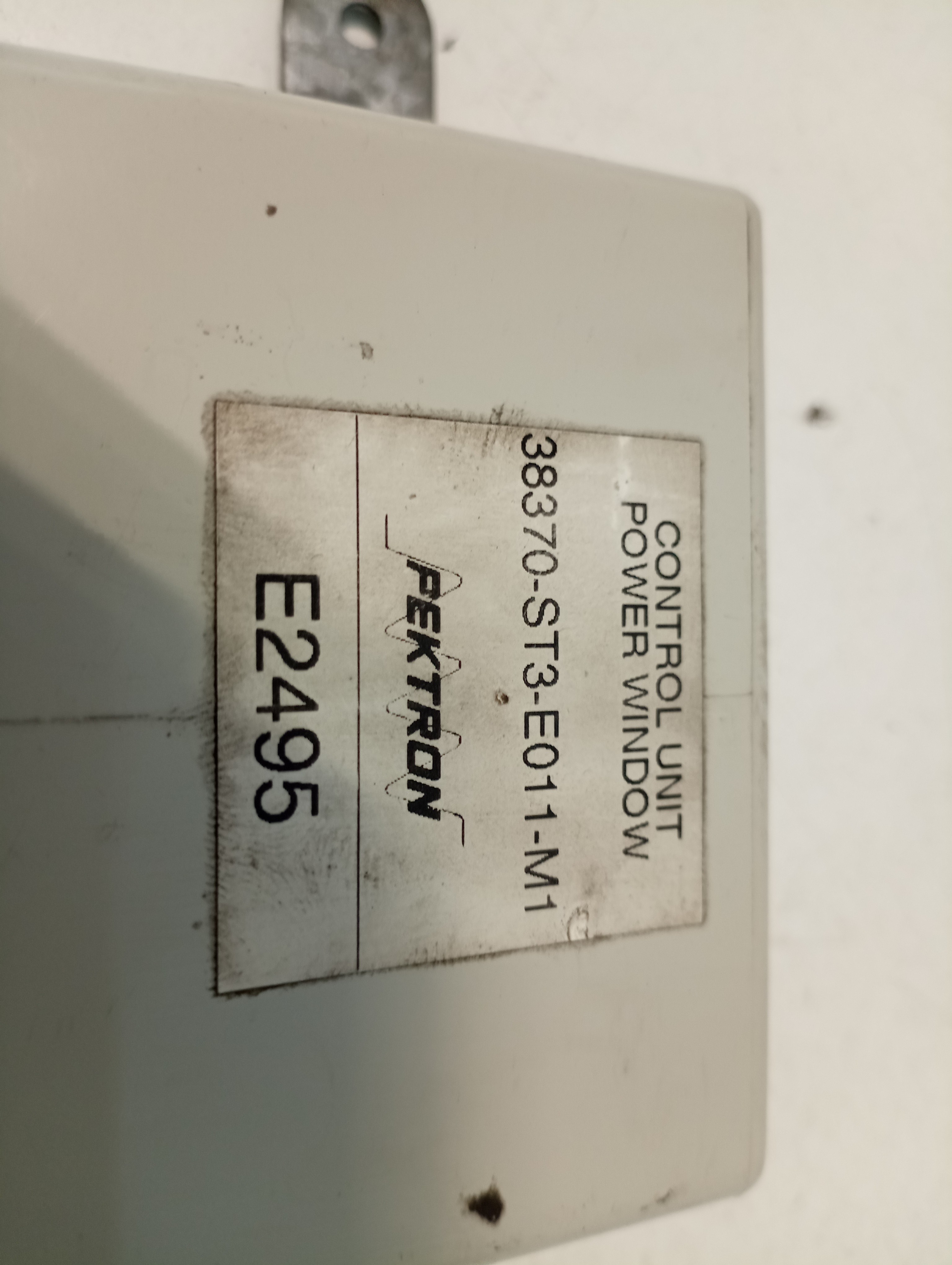 Unidade de control HONDA CIVIC VI Fastback (MA, MB) | 94 - 01 Imagem-1
