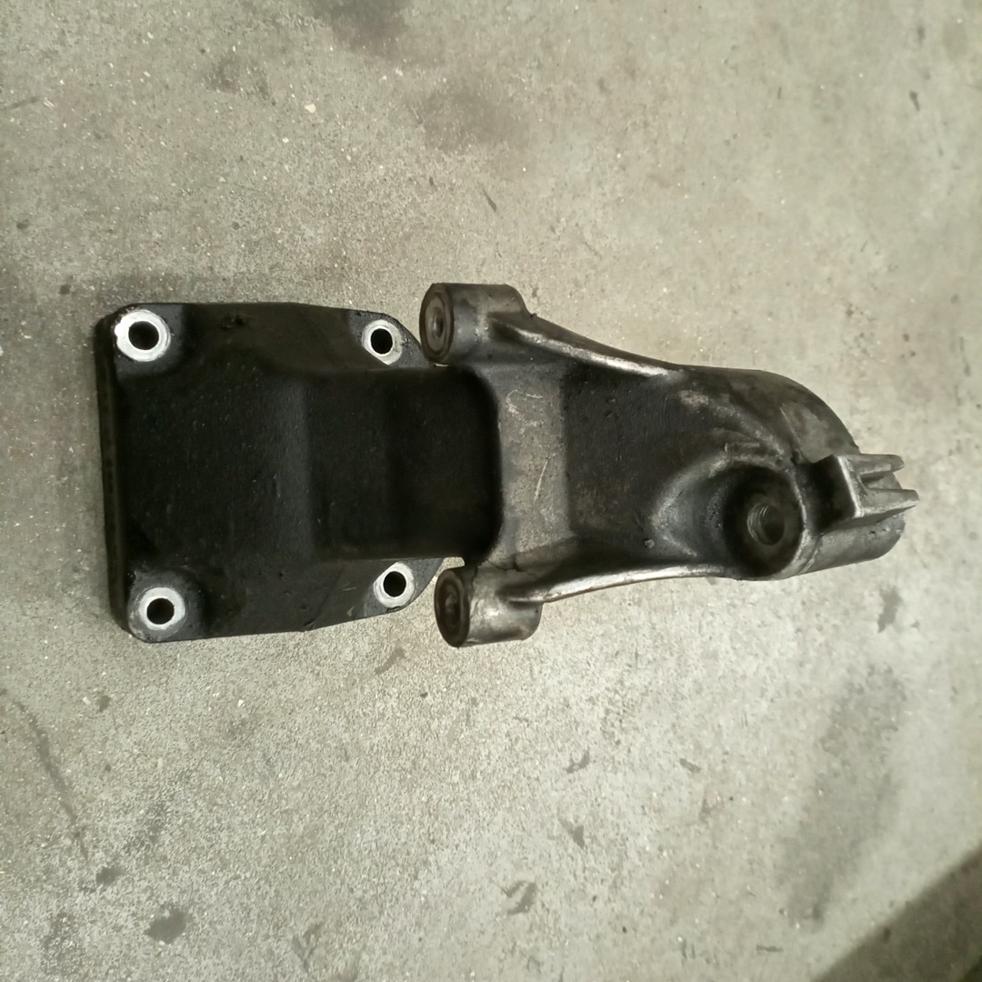 Apoio de motor MERCEDES-BENZ C-CLASS (W203) | 00 - 07