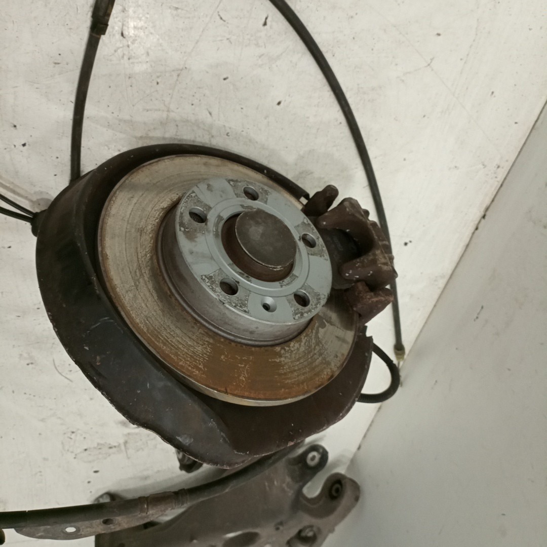 Manga de eixo trás esquerda AUDI A4 Avant (8E5, B6) | 00 - 05 Imagem-3