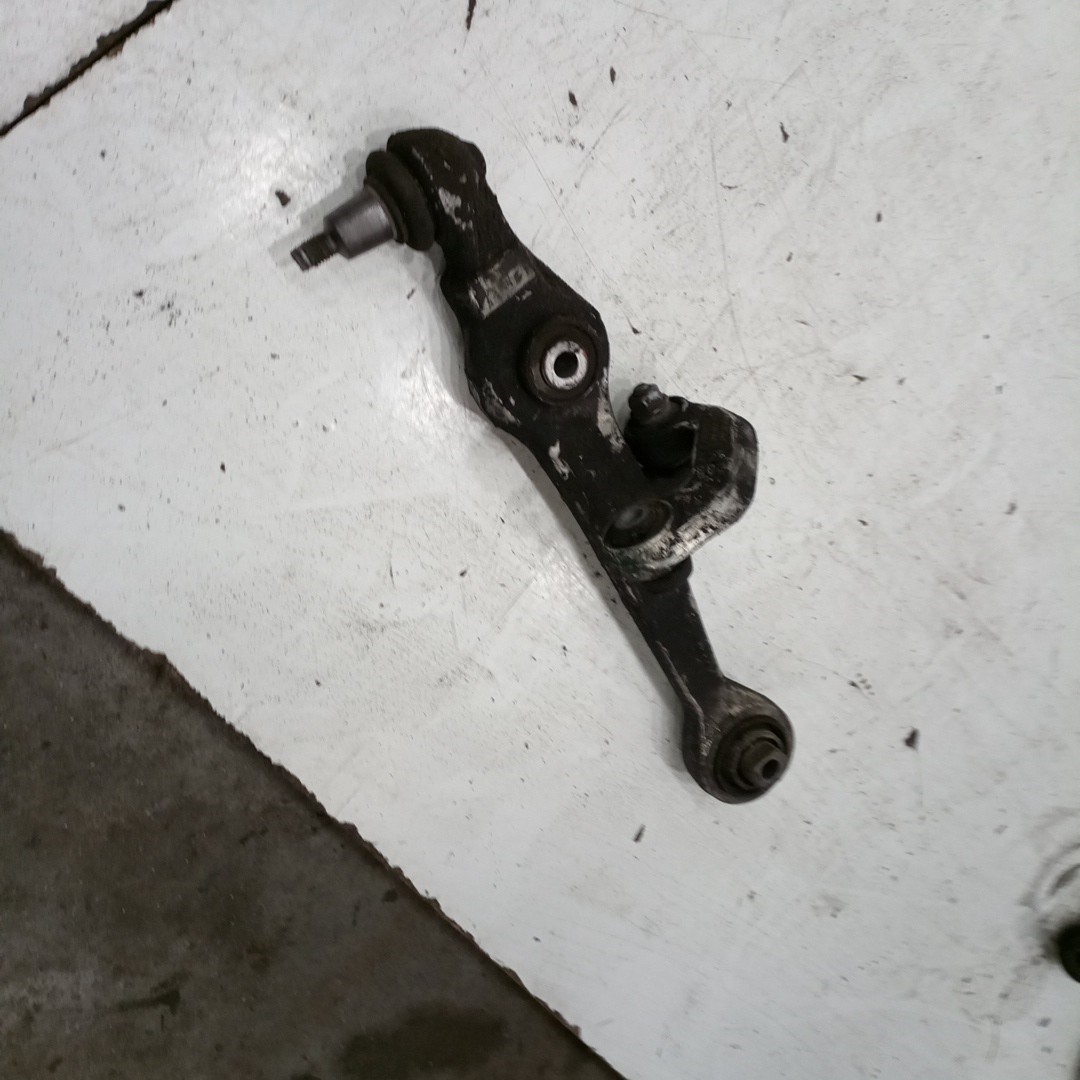 Braço de Suspensão da Roda Esquerda AUDI A4 Avant (8D5, B5) | 94 - 02 Imagem-2