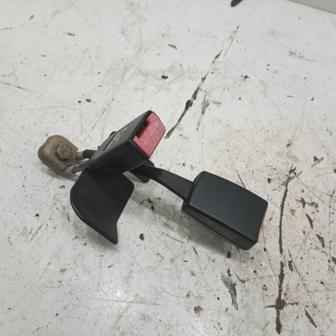 Encaixe do cinto AUDI A4 Avant (8D5, B5) | 94 - 02