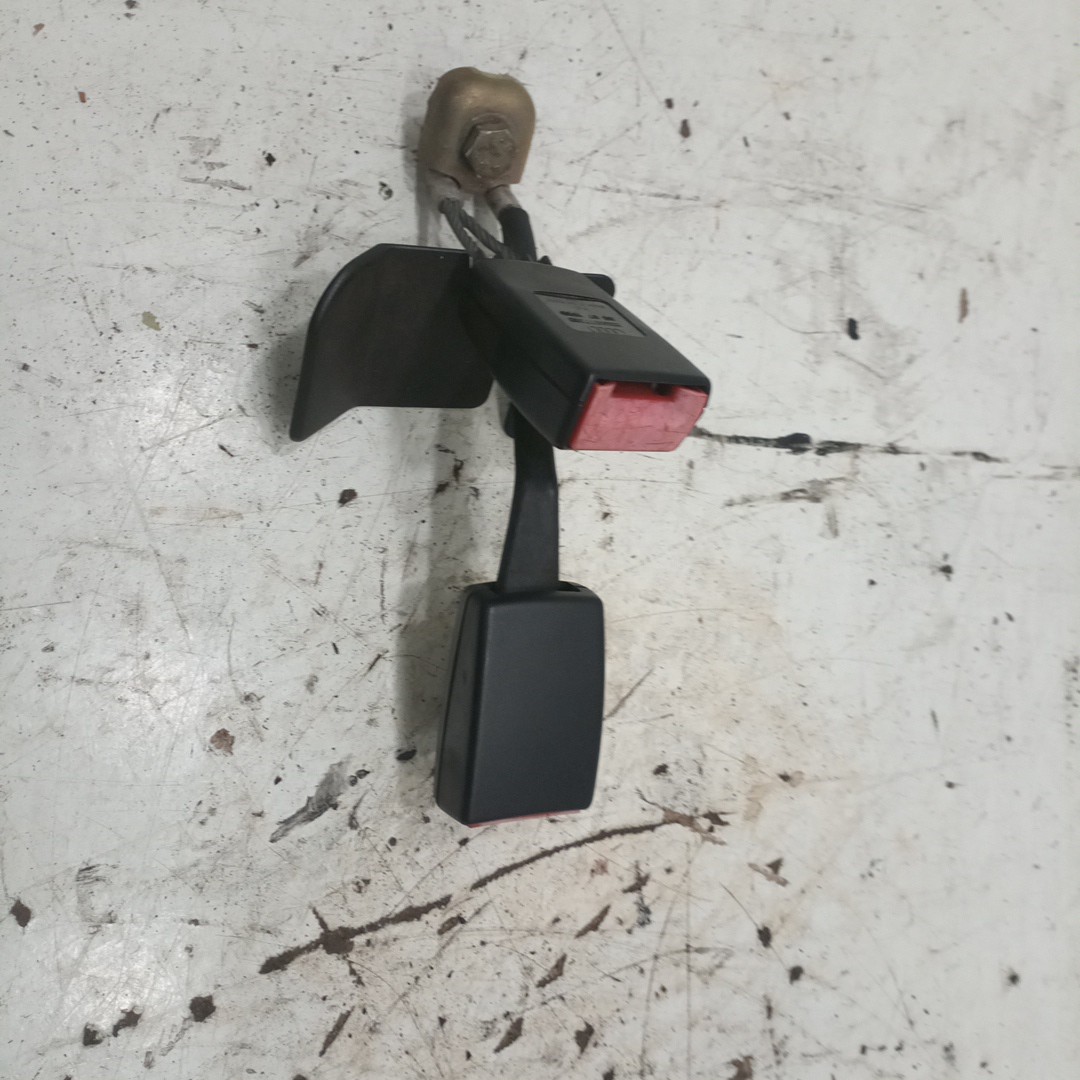 Encaixe do cinto AUDI A4 Avant (8D5, B5) | 94 - 02 Imagem-1