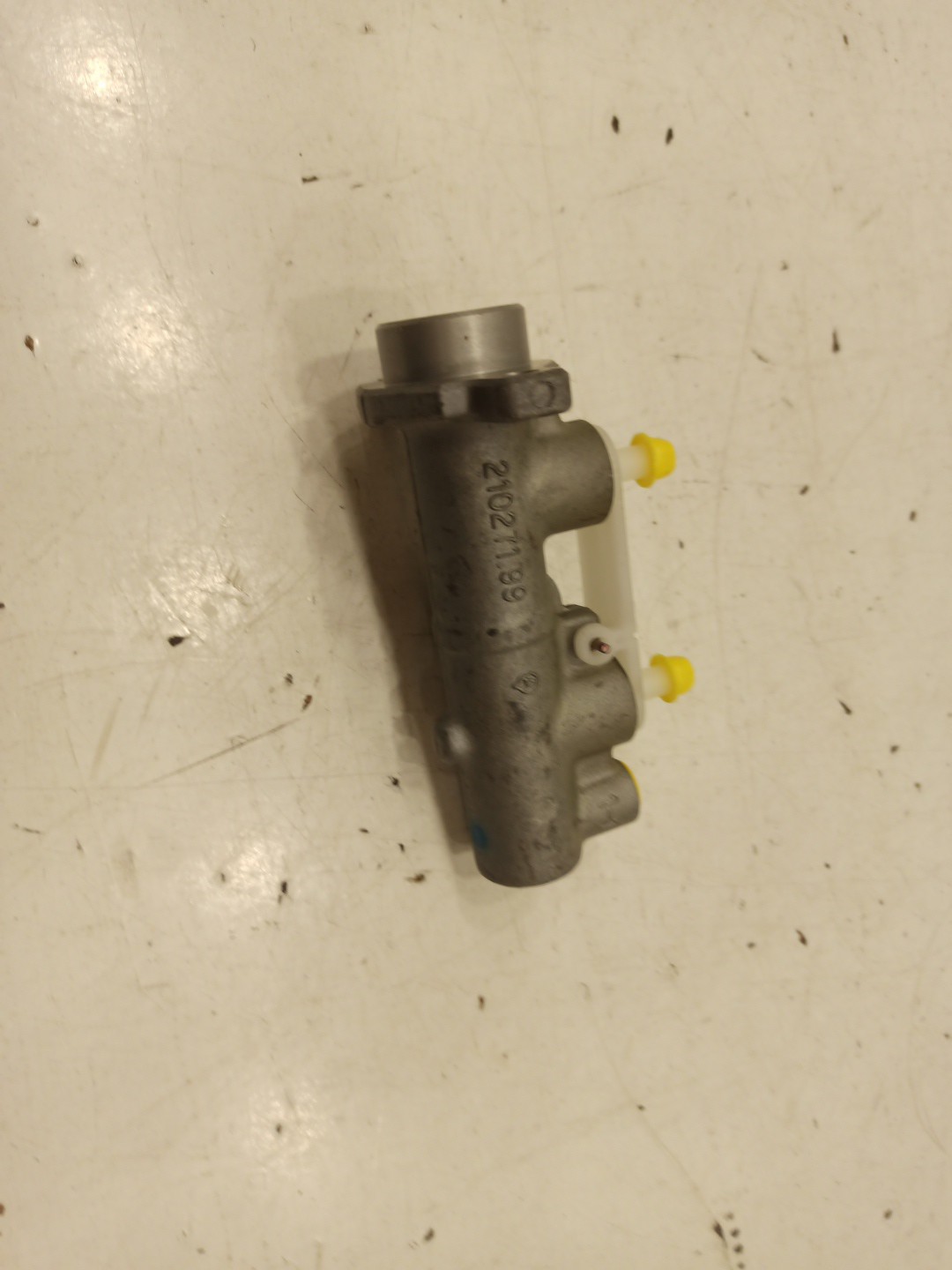 Bomba de travão MITSUBISHI SPACE STAR Veículo multiuso (DG_A) | 98 - 04 Imagem-2