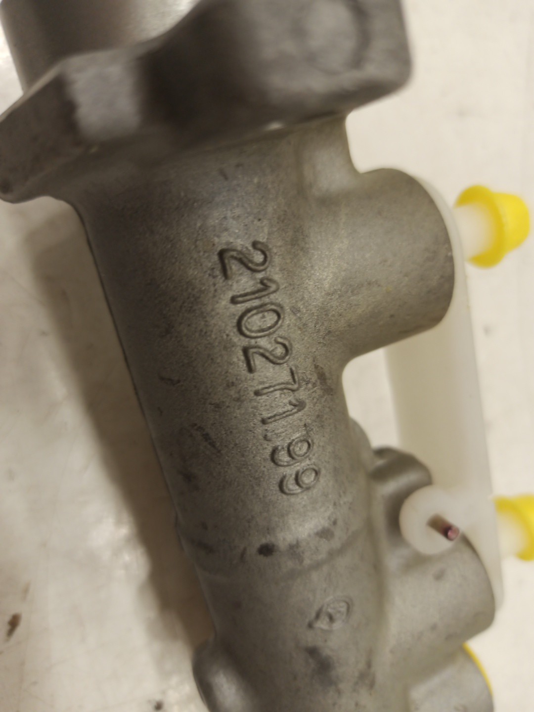 Bomba de travão MITSUBISHI SPACE STAR Veículo multiuso (DG_A) | 98 - 04 Imagem-3