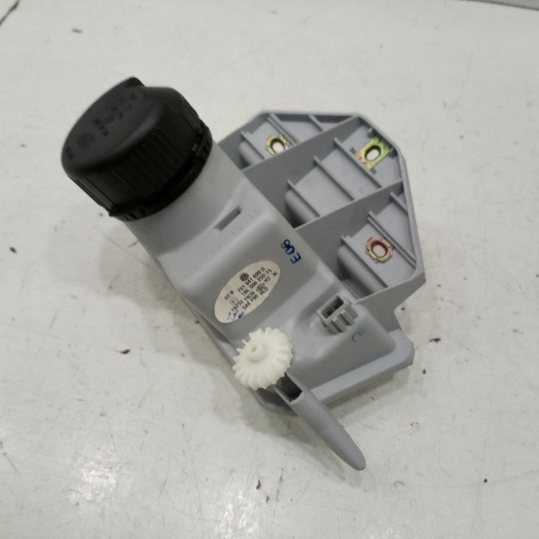 Farol de Nevoeiro VOLKSWAGEN TRANSPORTER T4 Camião de plataforma/chassis (70E, 70L, 70M, 7DE, 7DL, 7D, | 90 - 03 Imagem-4