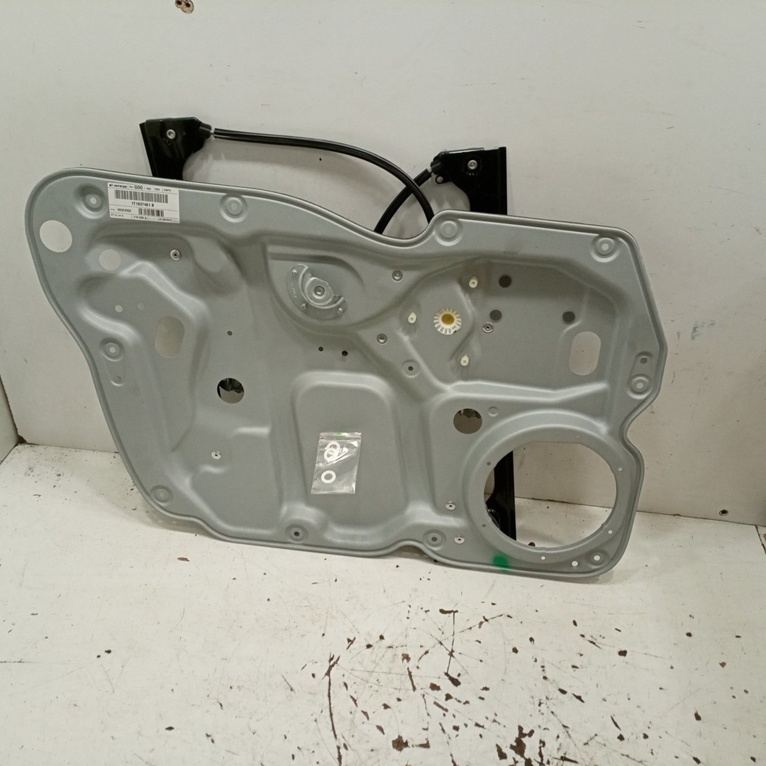 Elevador Frente Esquerdo Manual VOLKSWAGEN TOURAN (1T1, 1T2) | 03 - 10