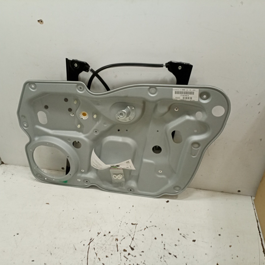 Elevador Frente Direito Manual VOLKSWAGEN TOURAN (1T1, 1T2) | 03 - 10
