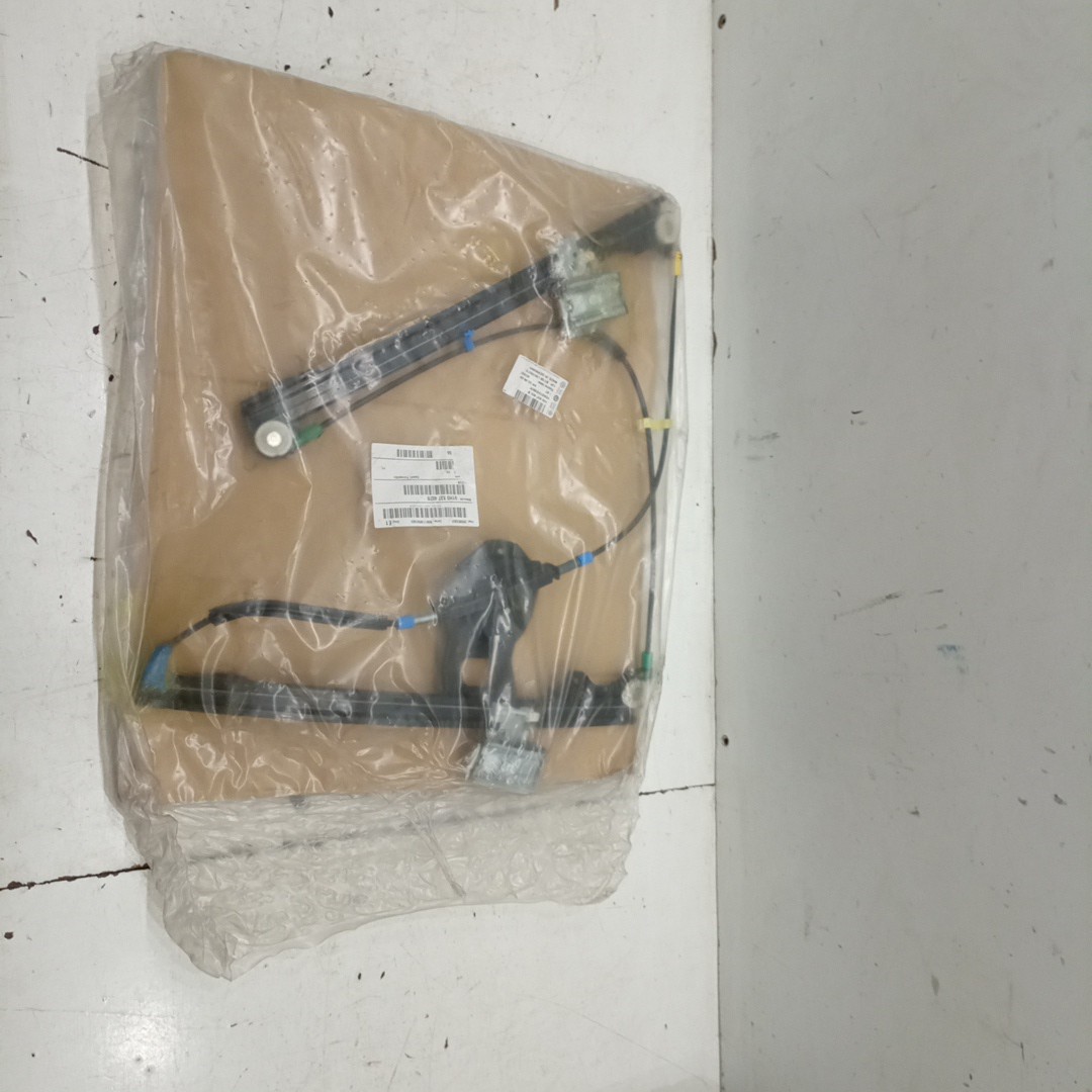 Elevador Frente Direito Manual VOLKSWAGEN GOLF III (1H1) | 91 - 98