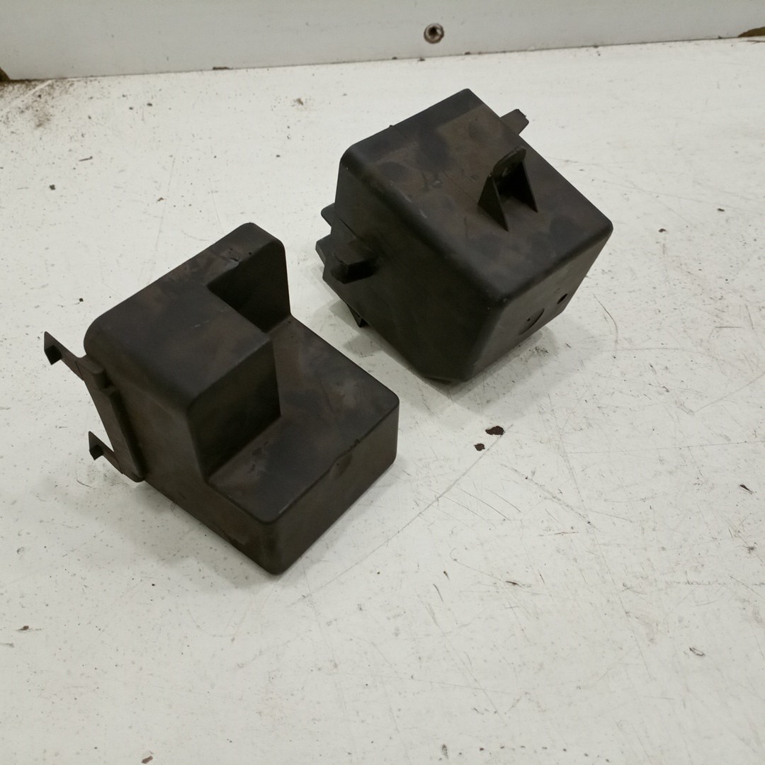 Suporte de relés/ fusíveis VOLKSWAGEN GOLF IV (1J1) | 97 - 07 Imagem-1