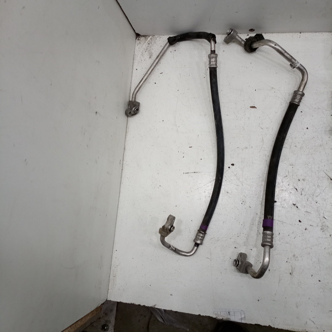 Tubo de Ar Condicionado TOYOTA AVENSIS Combi (_T27_) | 09 - 18 Imagem-1