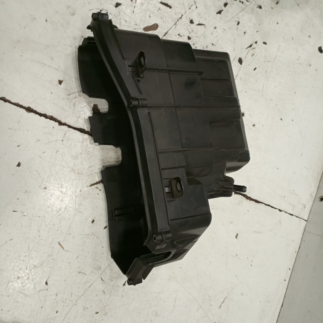 Suporte de centralina BMW 1 (F21) | 11 - 