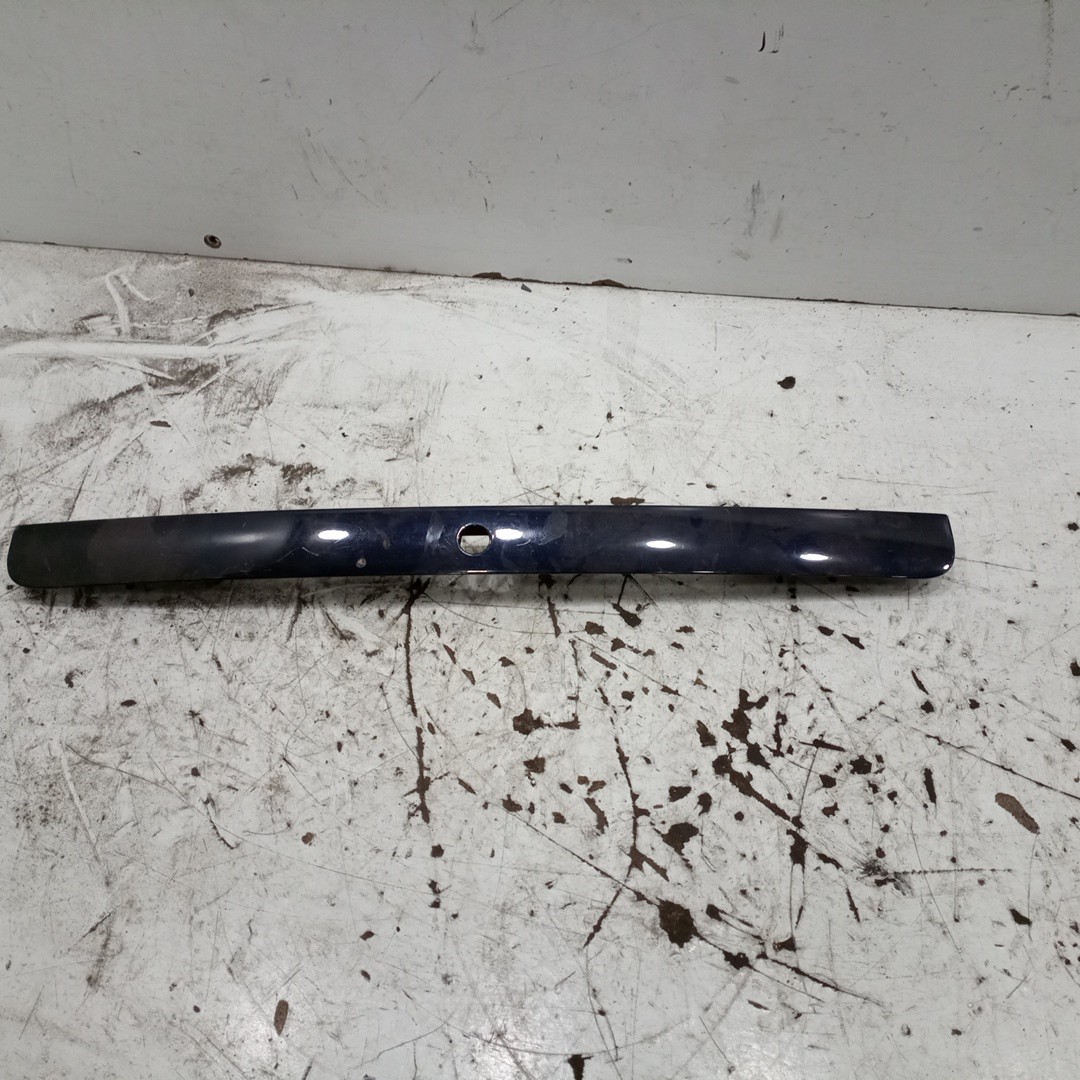 Friso de mala AUDI A4 Avant (8D5, B5) | 94 - 02 Imagem-3