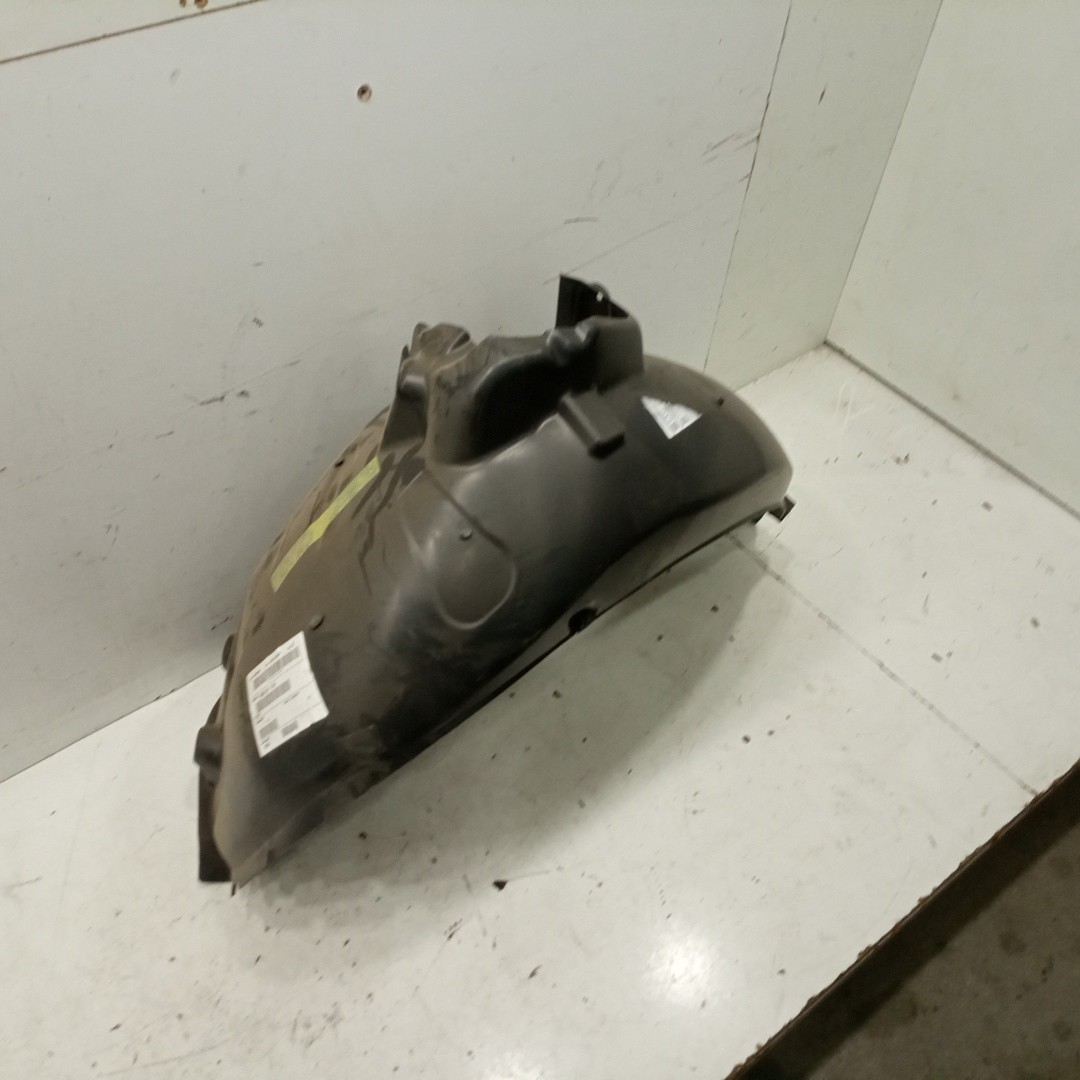Cava de Roda Frente Direita AUDI A4 (8W2, 8WC, B9) | 15 - 