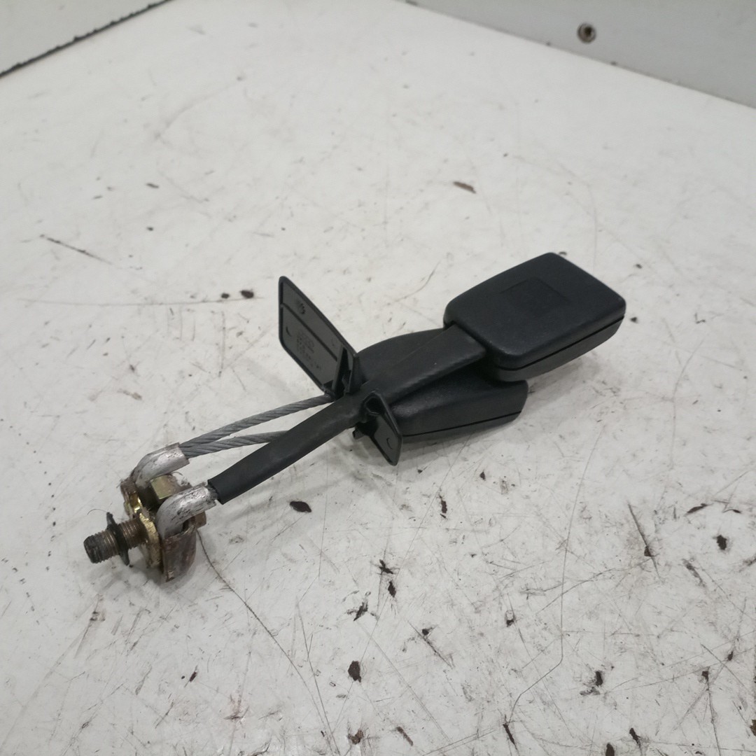 Encaixe cinto traseiro VOLKSWAGEN GOLF IV (1J1) | 97 - 07 Imagem-3