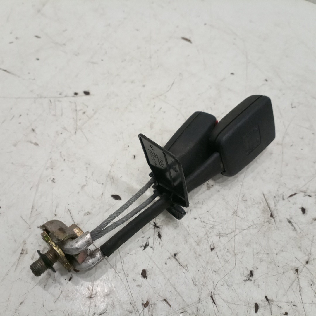 Encaixe cinto traseiro VOLKSWAGEN GOLF IV (1J1) | 97 - 07 Imagem-4