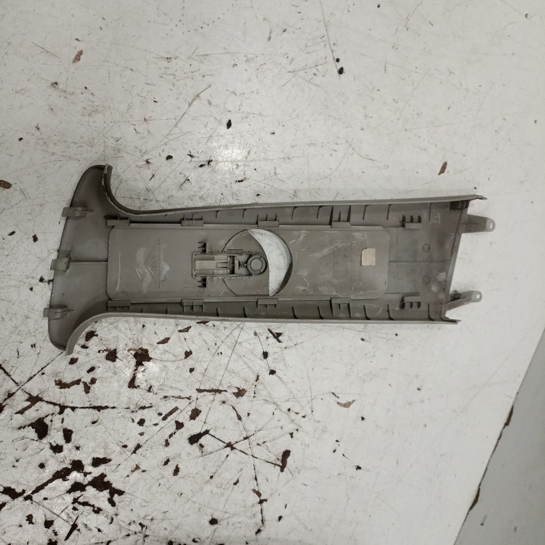 Moldura de pilar A SEAT LEON (1M1) | 99 - 06 Imagem-2