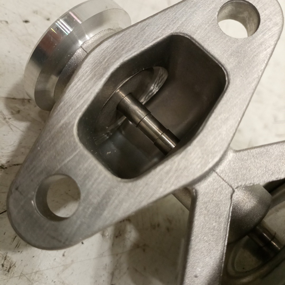 Válvula EGR VOLKSWAGEN CADDY III Caixa (2KA, 2KH, 2CA, 2CH) | 04 - 15 Imagem-2