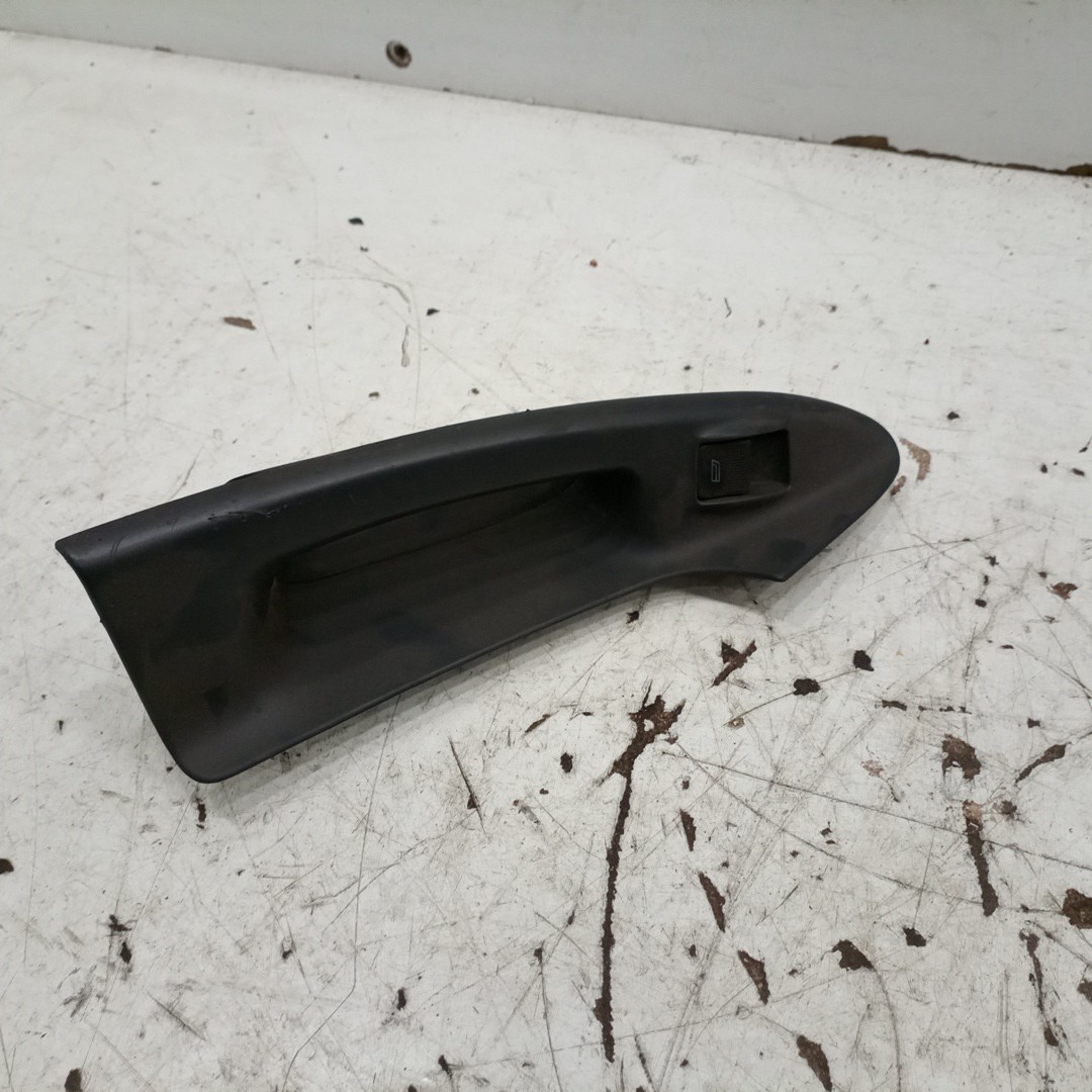 Puxador interior de porta traseira direita AUDI A4 (8D2, B5) | 94 - 01