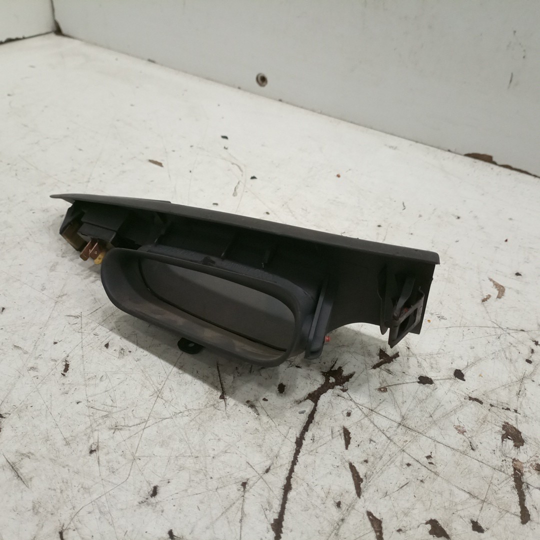 Puxador interior de porta traseira direita AUDI A4 (8D2, B5) | 94 - 01 Imagem-3