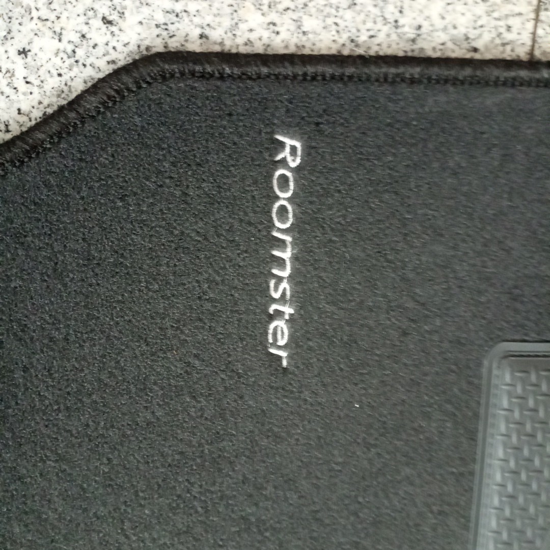 Conjunto de 4 tapetes SKODA ROOMSTER (5J) | 06 - 15 Imagem-1