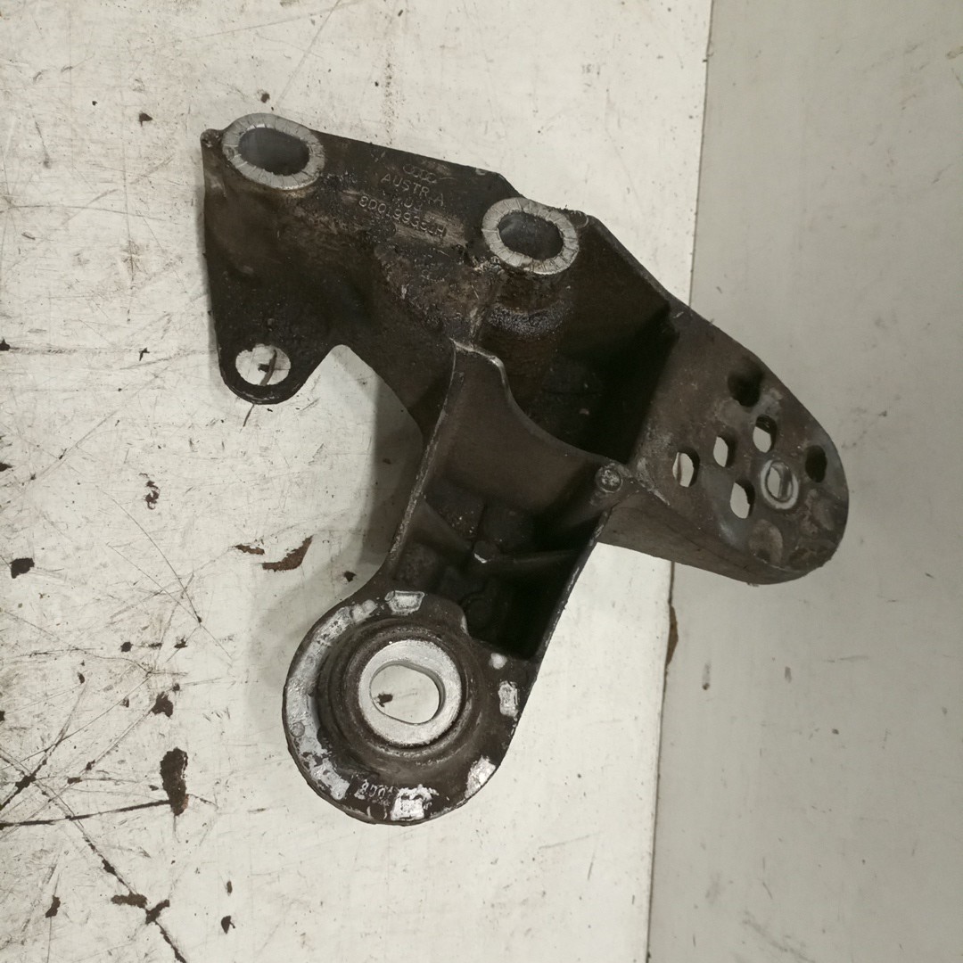 Apoio de motor AUDI A4 Avant (8D5, B5) | 94 - 02