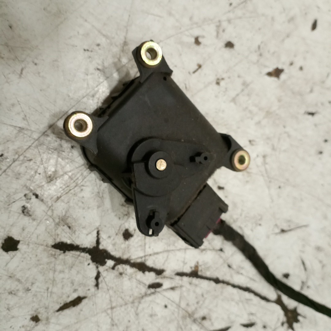 Motores atuadores de sofagem AUDI A4 Avant (8D5, B5) | 94 - 02 Imagem-3