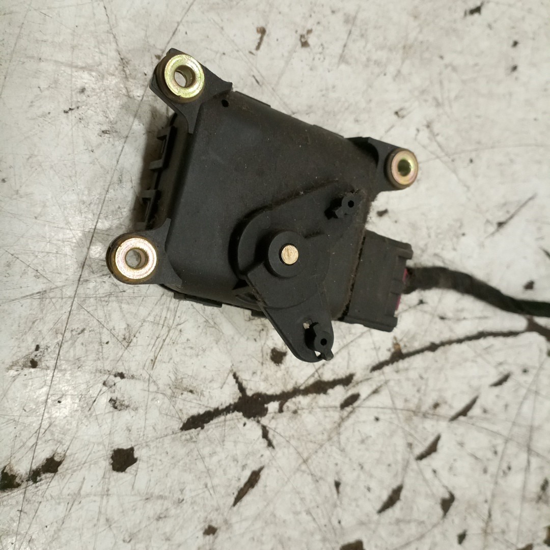 Motores atuadores de sofagem AUDI A4 Avant (8D5, B5) | 94 - 02 Imagem-4