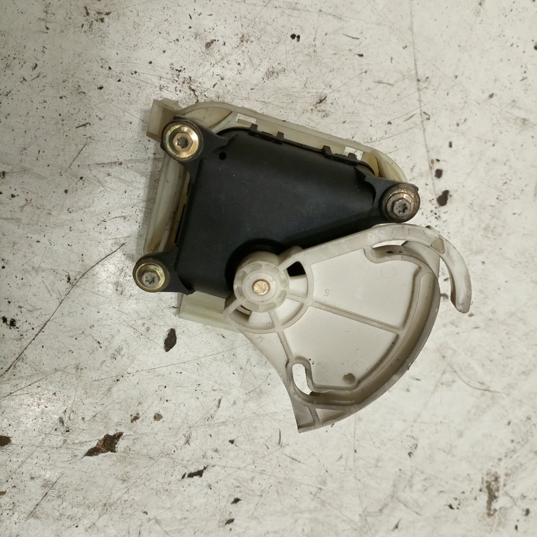 Motores atuadores de sofagem AUDI A4 Avant (8D5, B5) | 94 - 02 Imagem-3