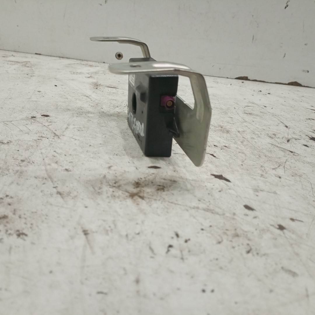 Amplificador de antena BMW 5 Touring (F11) | 09 - 17 Imagem-3