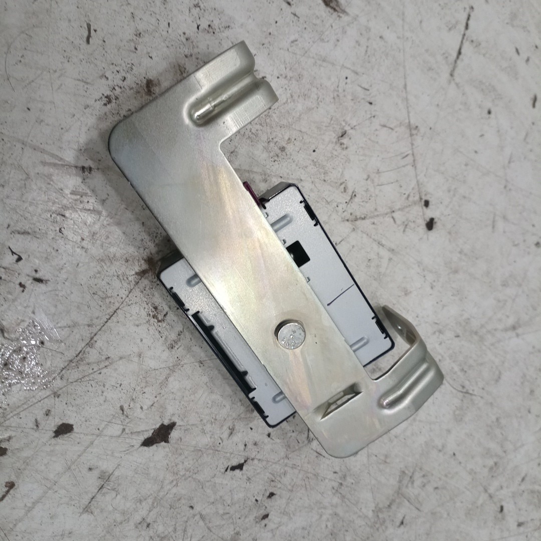 Amplificador de antena BMW 5 Touring (F11) | 09 - 17 Imagem-4