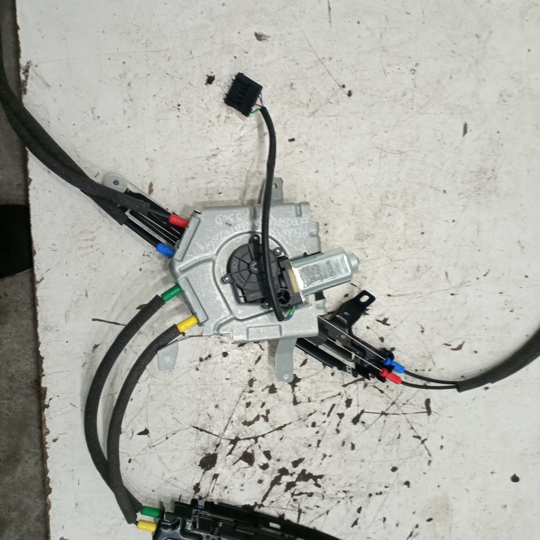 Mecanismo de cortina da mala BMW 5 Touring (F11) | 09 - 17 Imagem-3