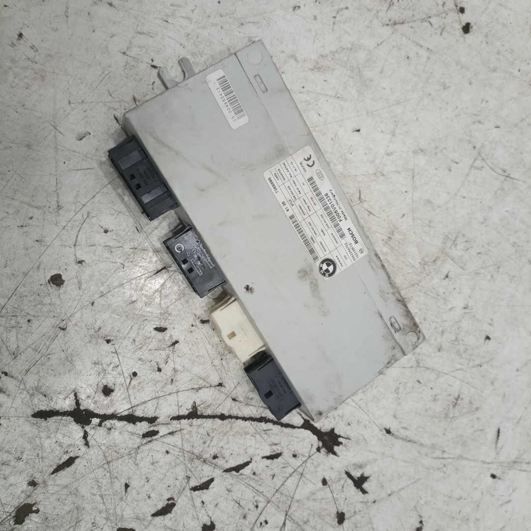 Módulo de controlo da cortina da mala BMW 5 Touring (F11) | 09 - 17