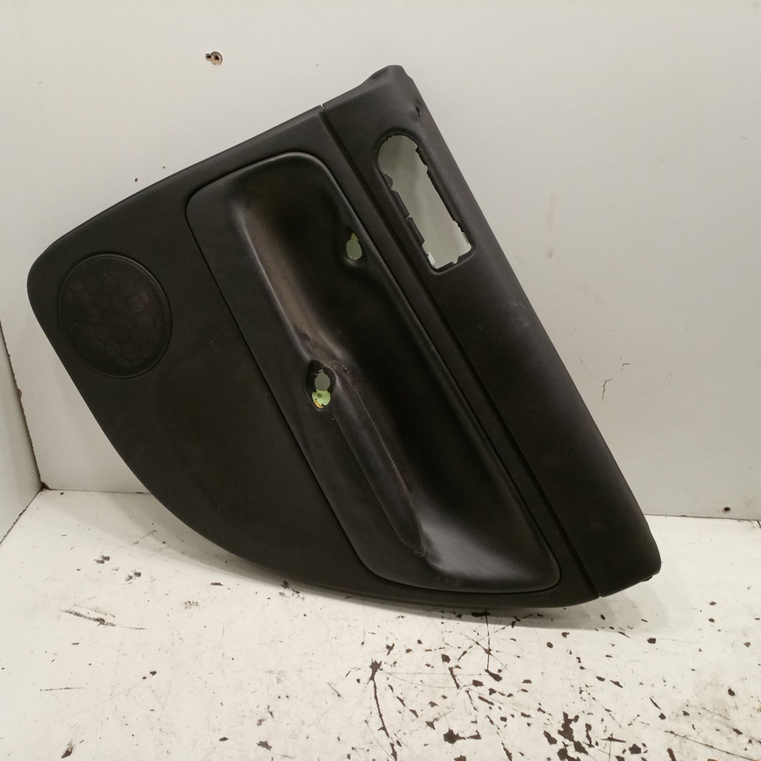 Quartela de porta trás direita VOLKSWAGEN PASSAT Variant (3B5) | 97 - 01